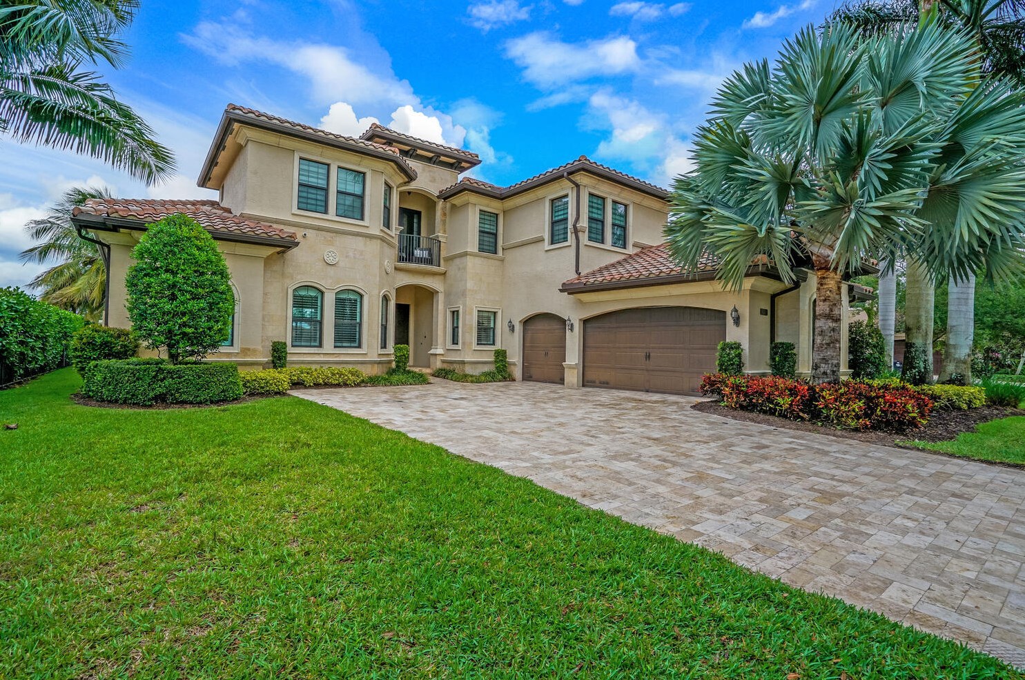 8278 Hawks Gully Ave, Delray Beach, FL 33446