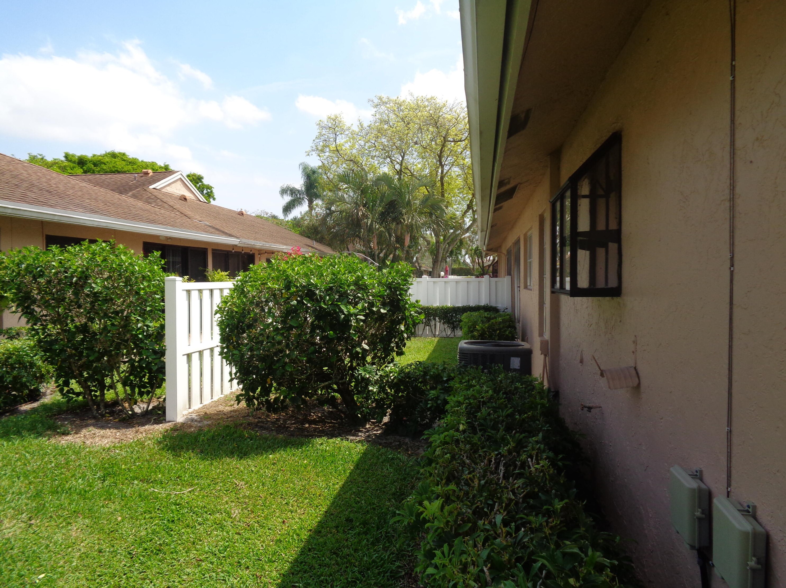 8088 Sweetbriar Way #a, Boca Raton, FL 33496
