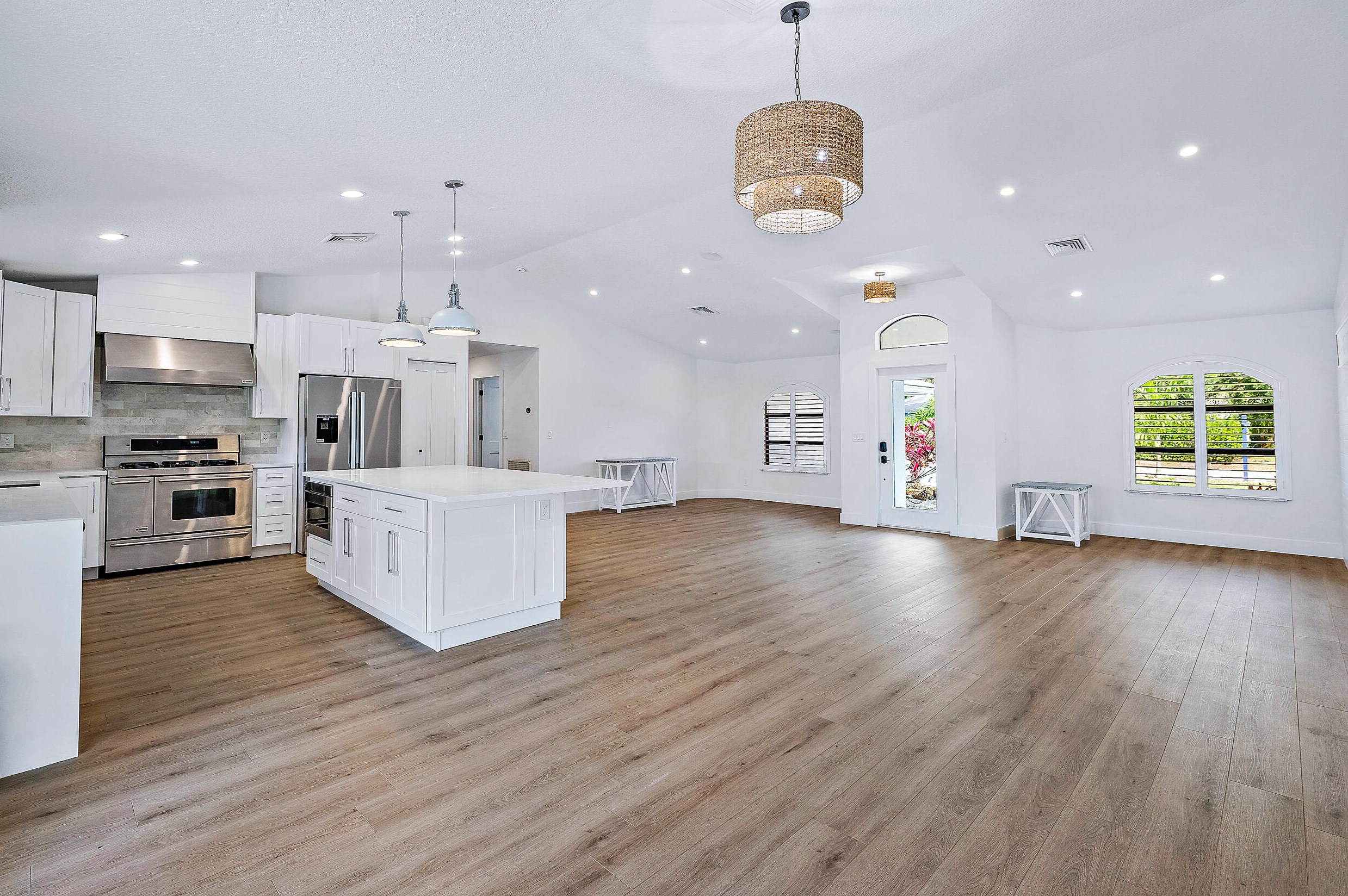 9102 Pomona St, Hobe Sound FL  33455-5524 exterior