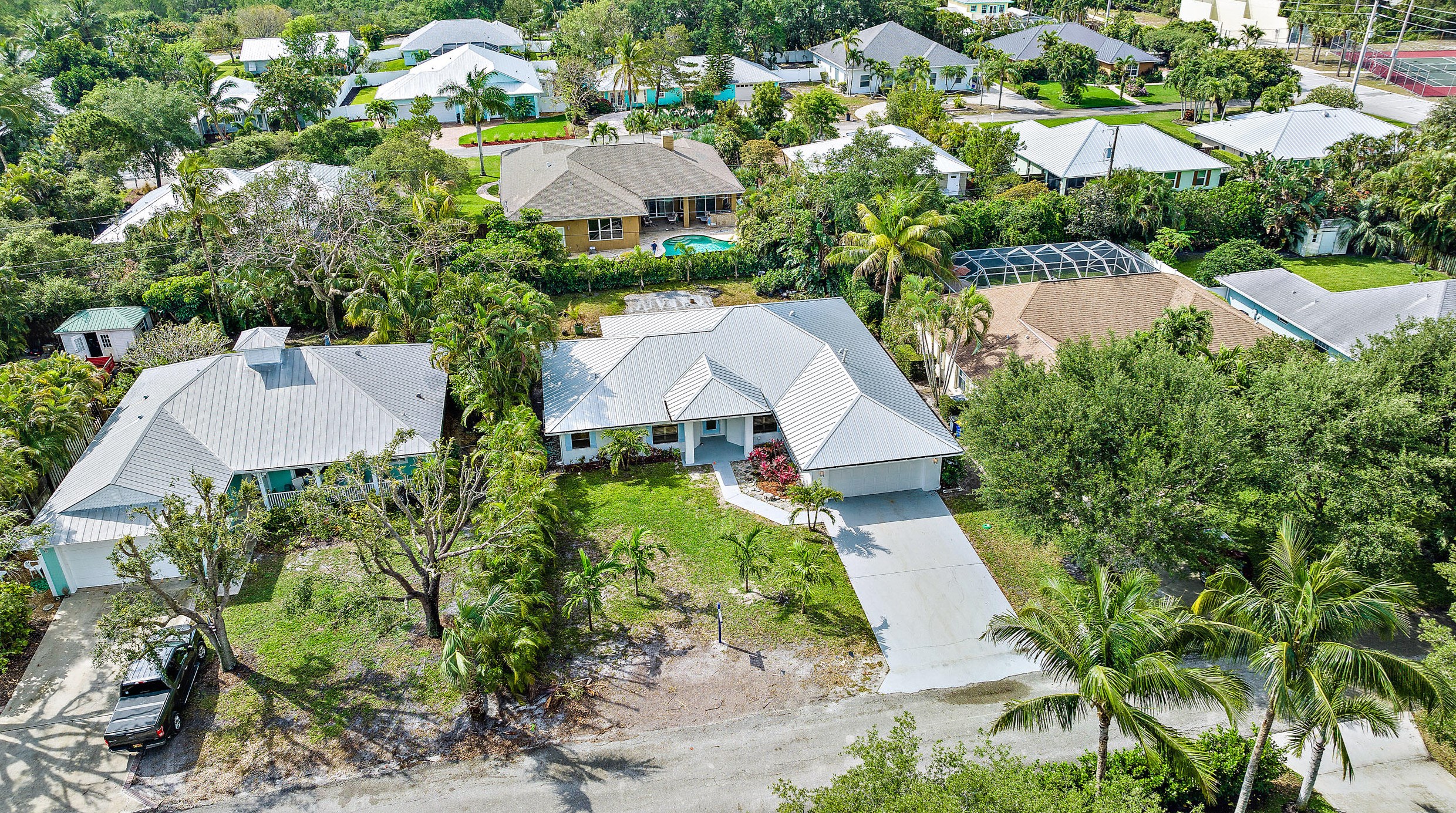 9102 Pomona St, Hobe Sound FL  33455-5524 exterior