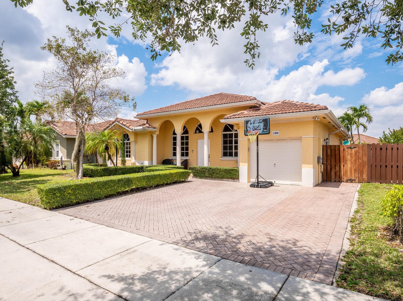 13091 141st St, Miami, FL 33186-8924