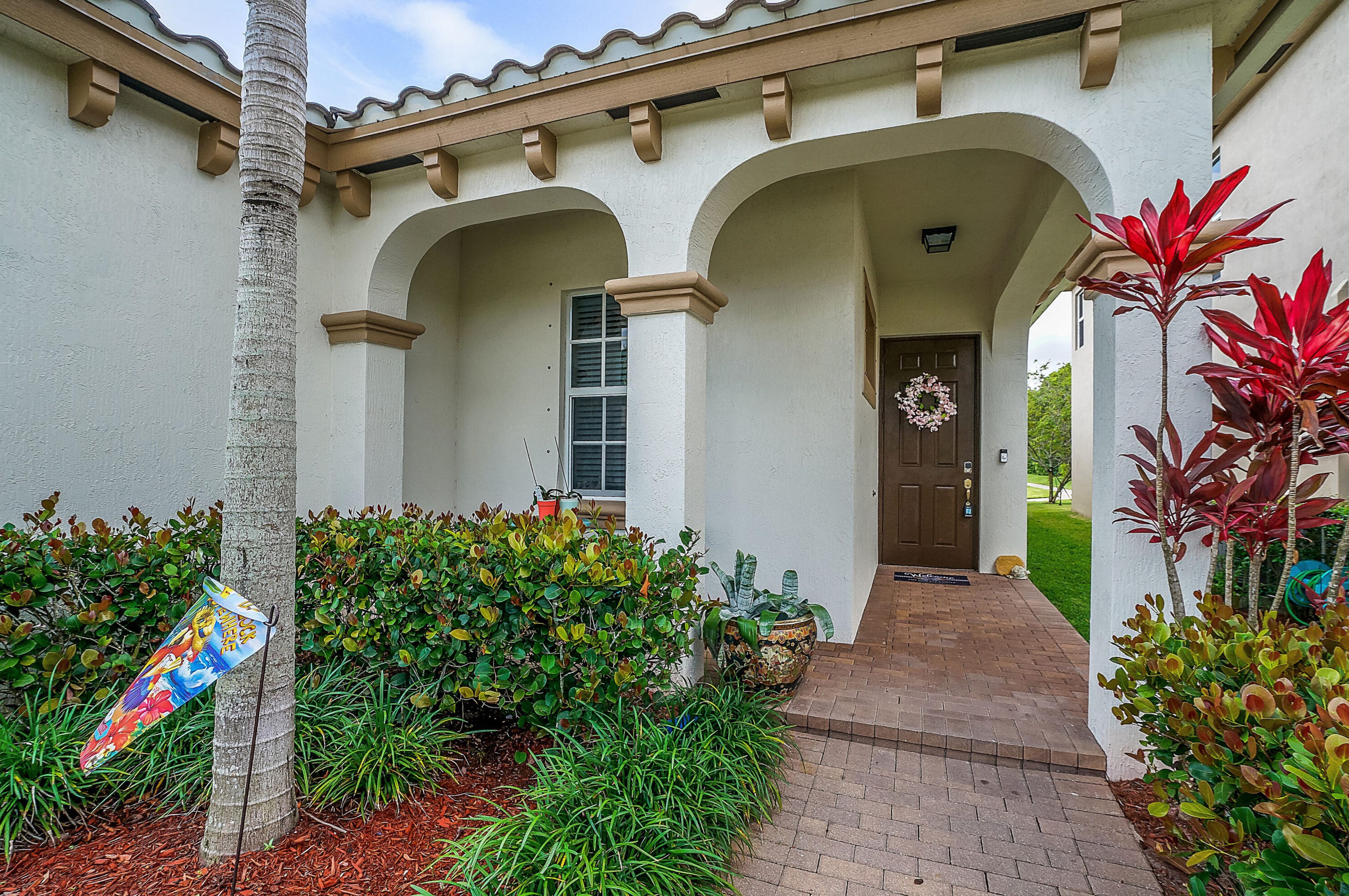 4784 Capital Dr, Lake Worth FL  33463-8185 exterior