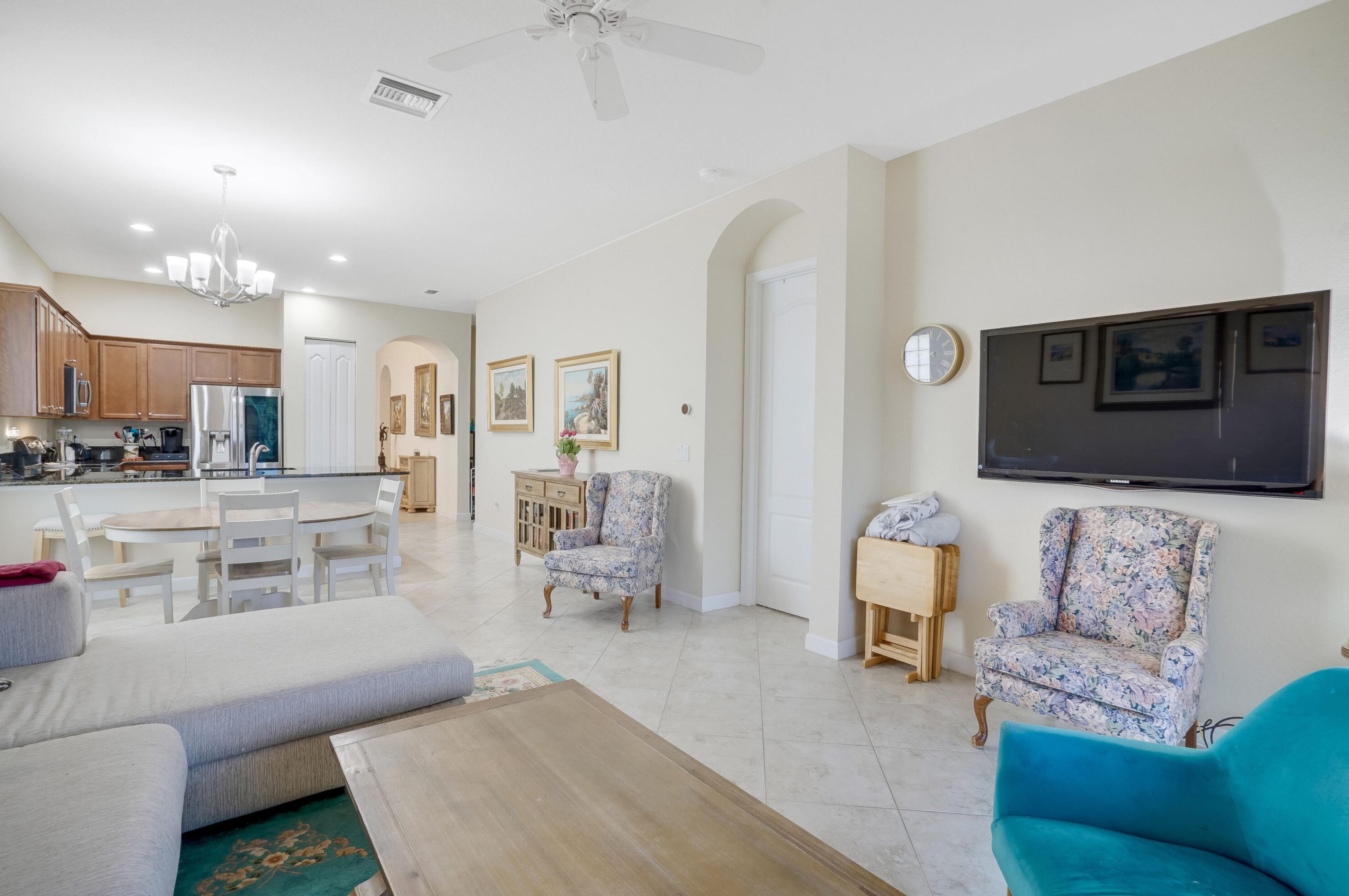 4784 Capital Dr, Lake Worth FL  33463-8185 exterior