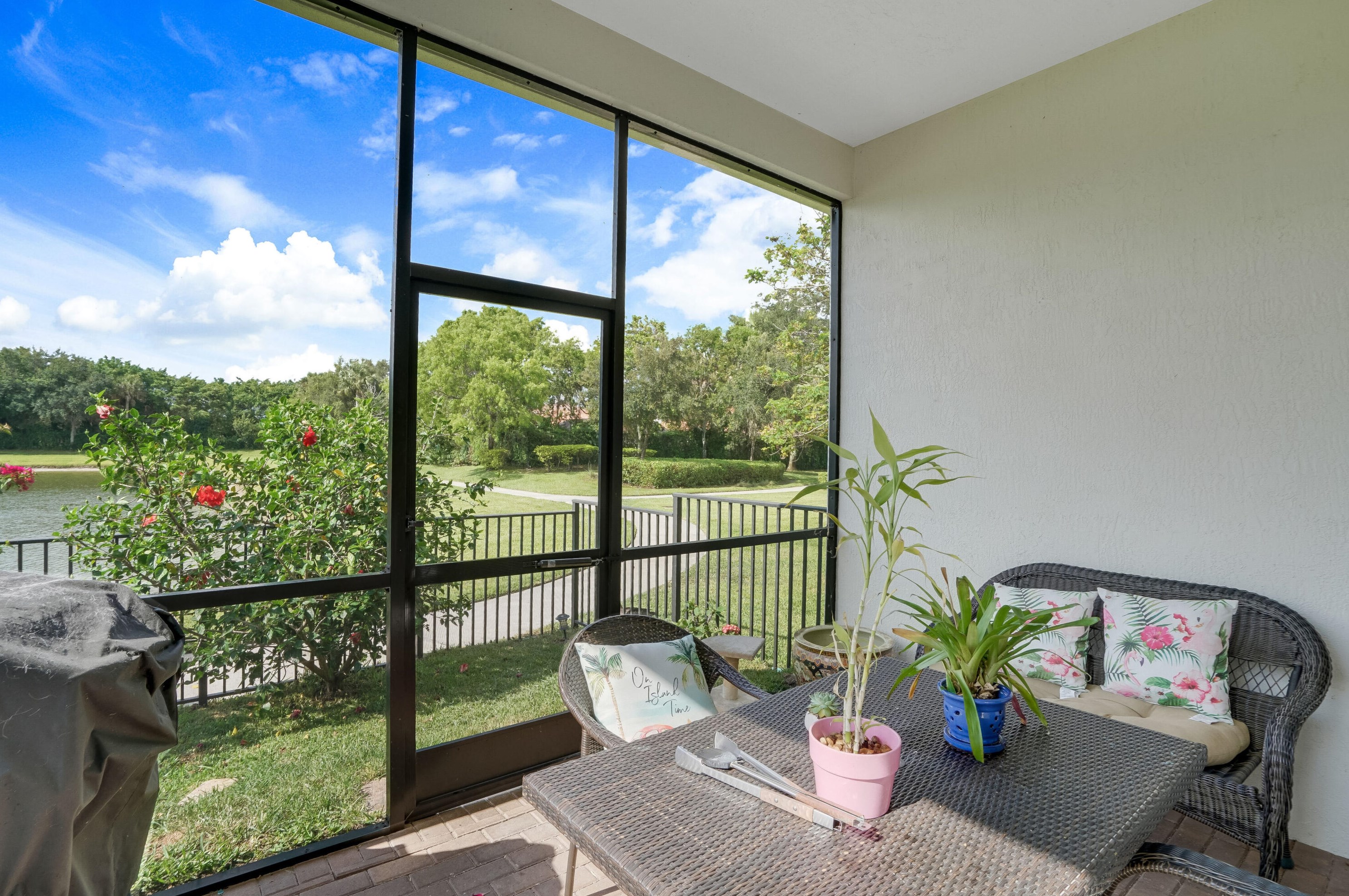 4784 Capital Dr, Lake Worth FL  33463-8185 exterior