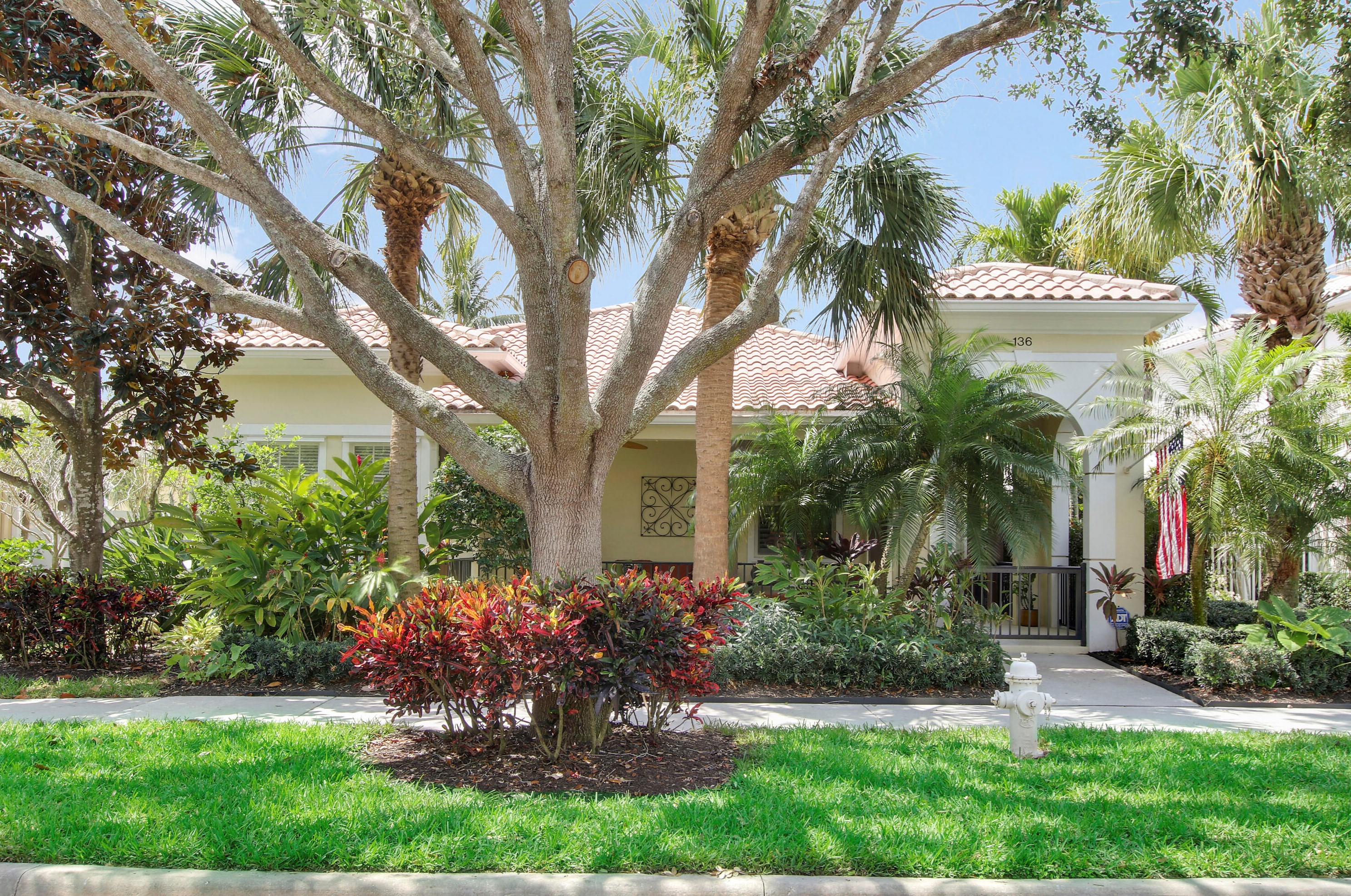136 Florence Dr, Jupiter, FL 33458