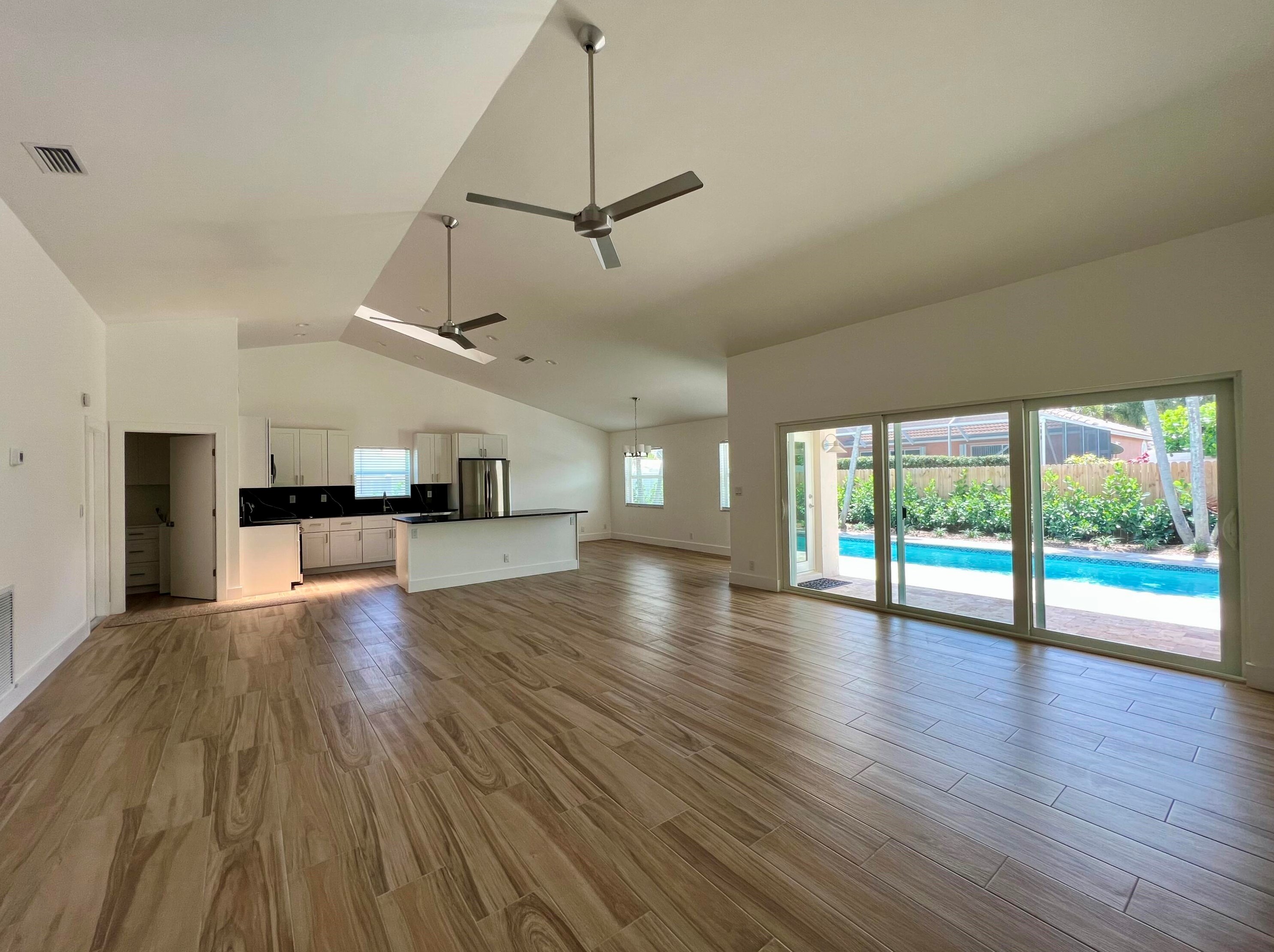 360 Country Club Blvd, Boca Raton, FL 33487-1436