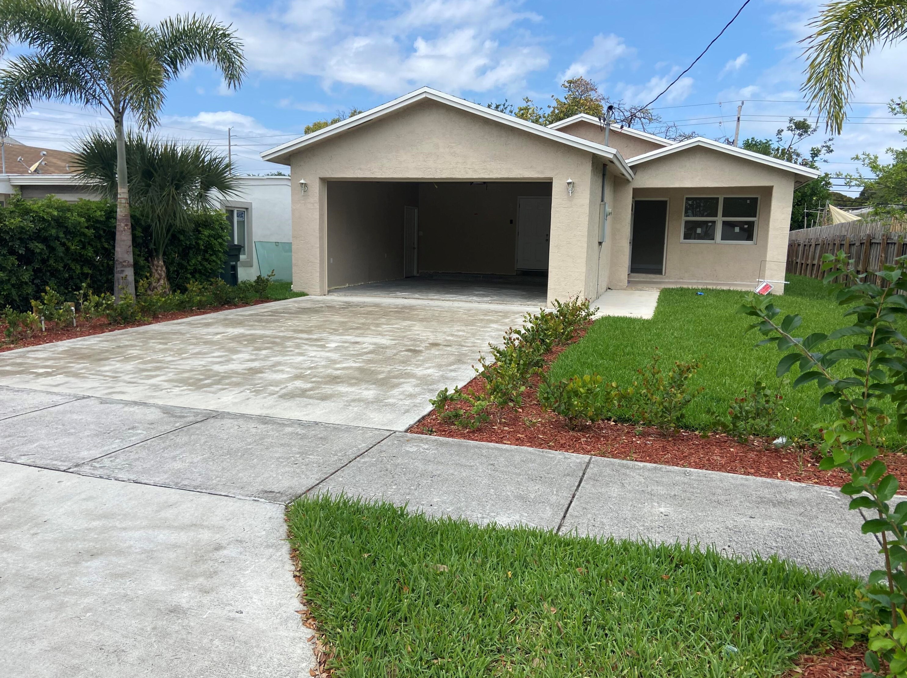 171 15th Ter, Boca Raton, FL 33432-1825