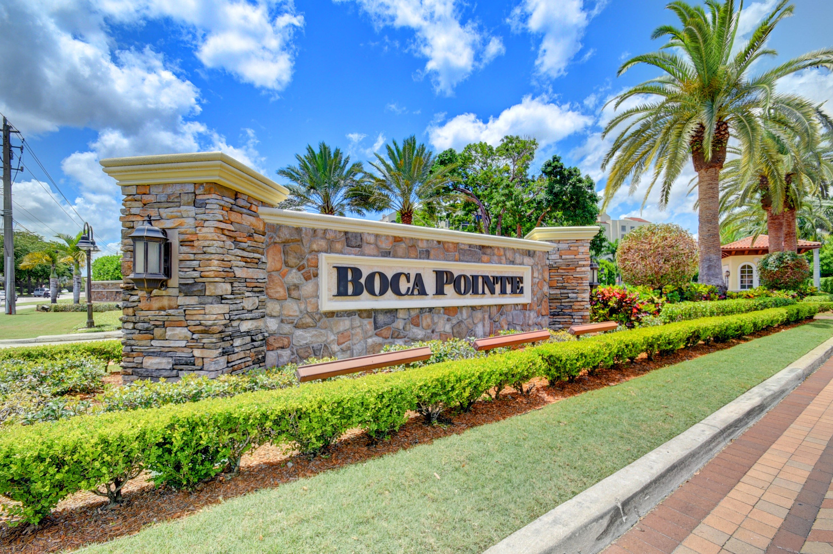 22750 Meridiana Dr, Boca Raton FL 33433-6310 exterior