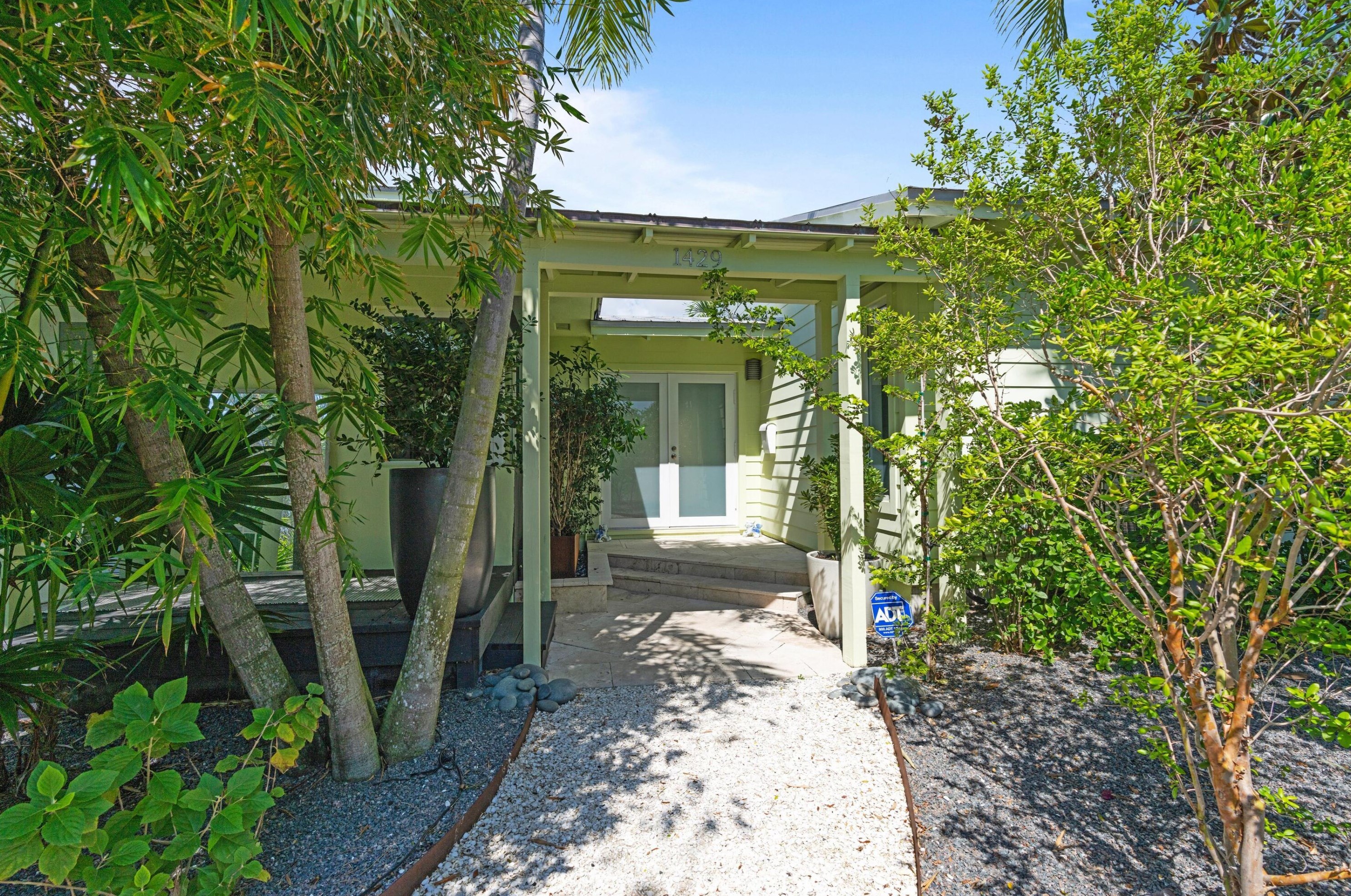 1429 Lakeside Dr, Lake Worth, FL 33460-1919