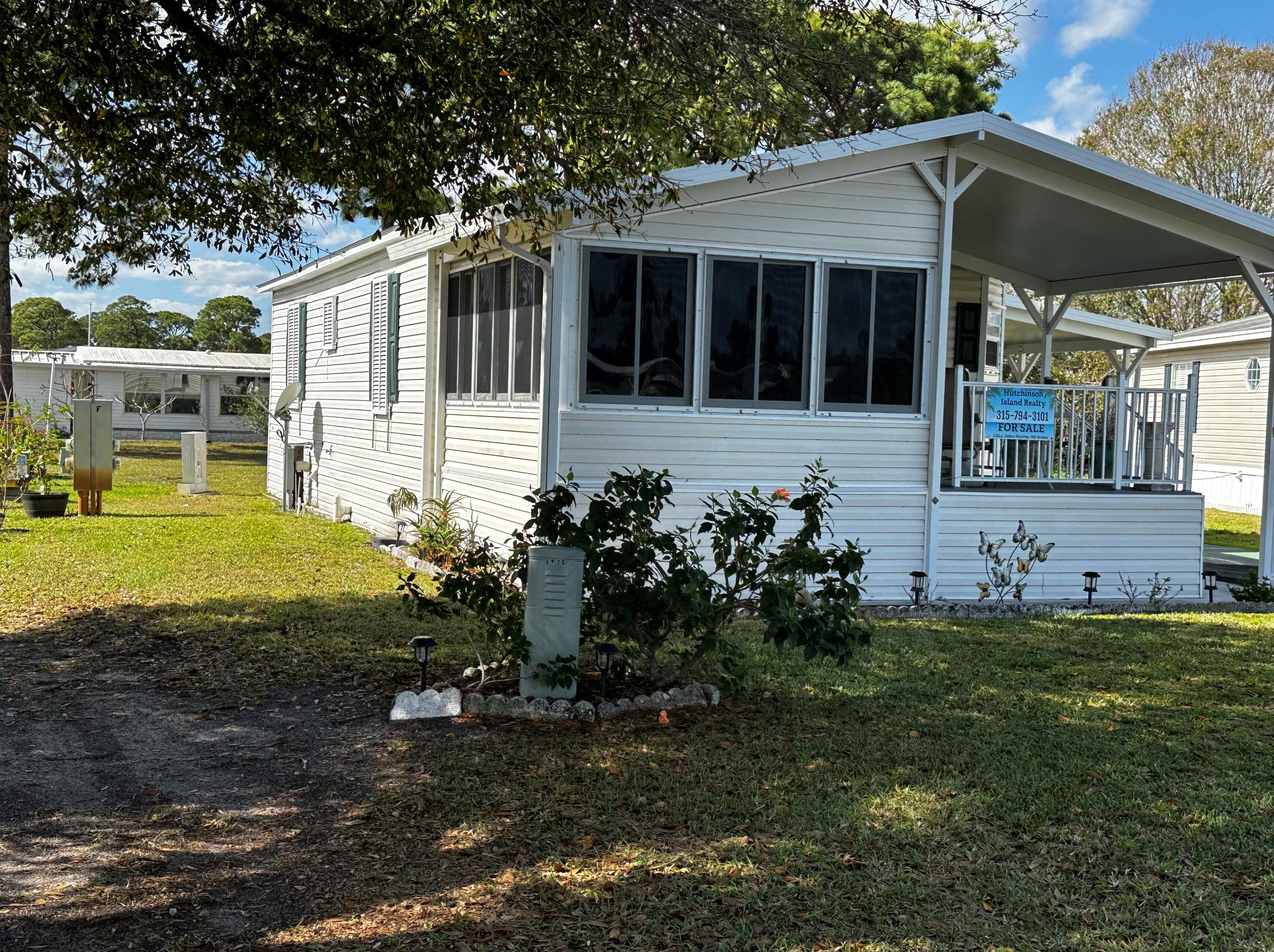 301 Ottawa Cir, Fort Pierce, FL 34946