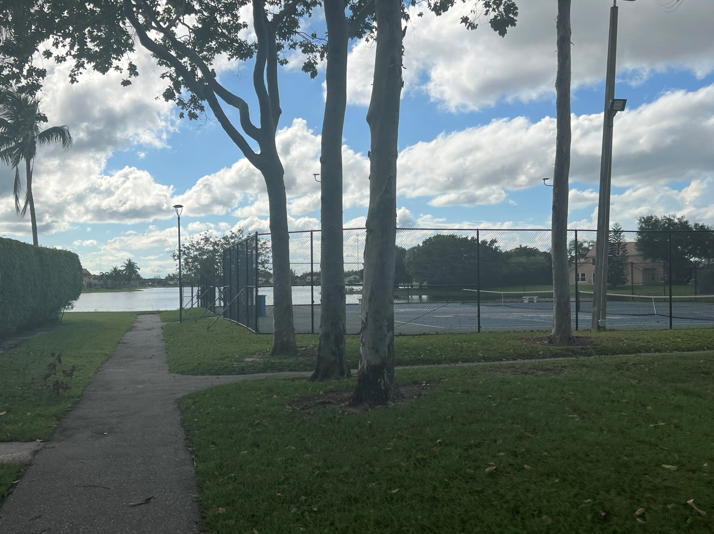 7312 Heathley Dr, Lake Worth FL  33467-7729 exterior