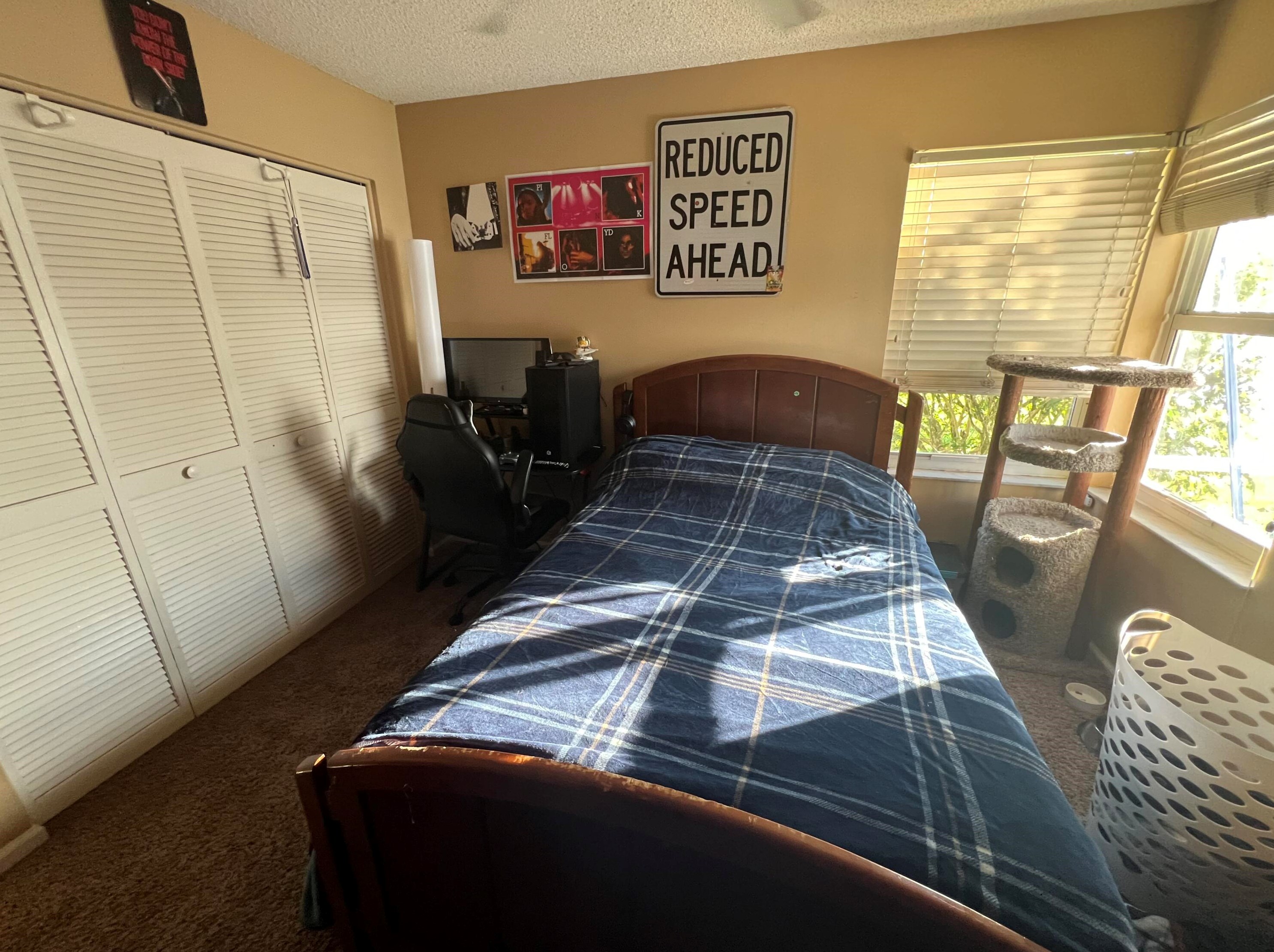 7312 Heathley Dr, Lake Worth FL  33467-7729 exterior