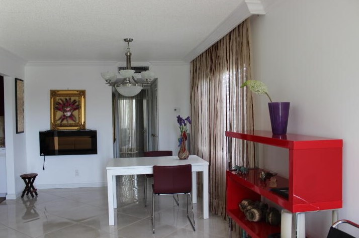 802 Flanders Q, Delray Beach, FL 33484