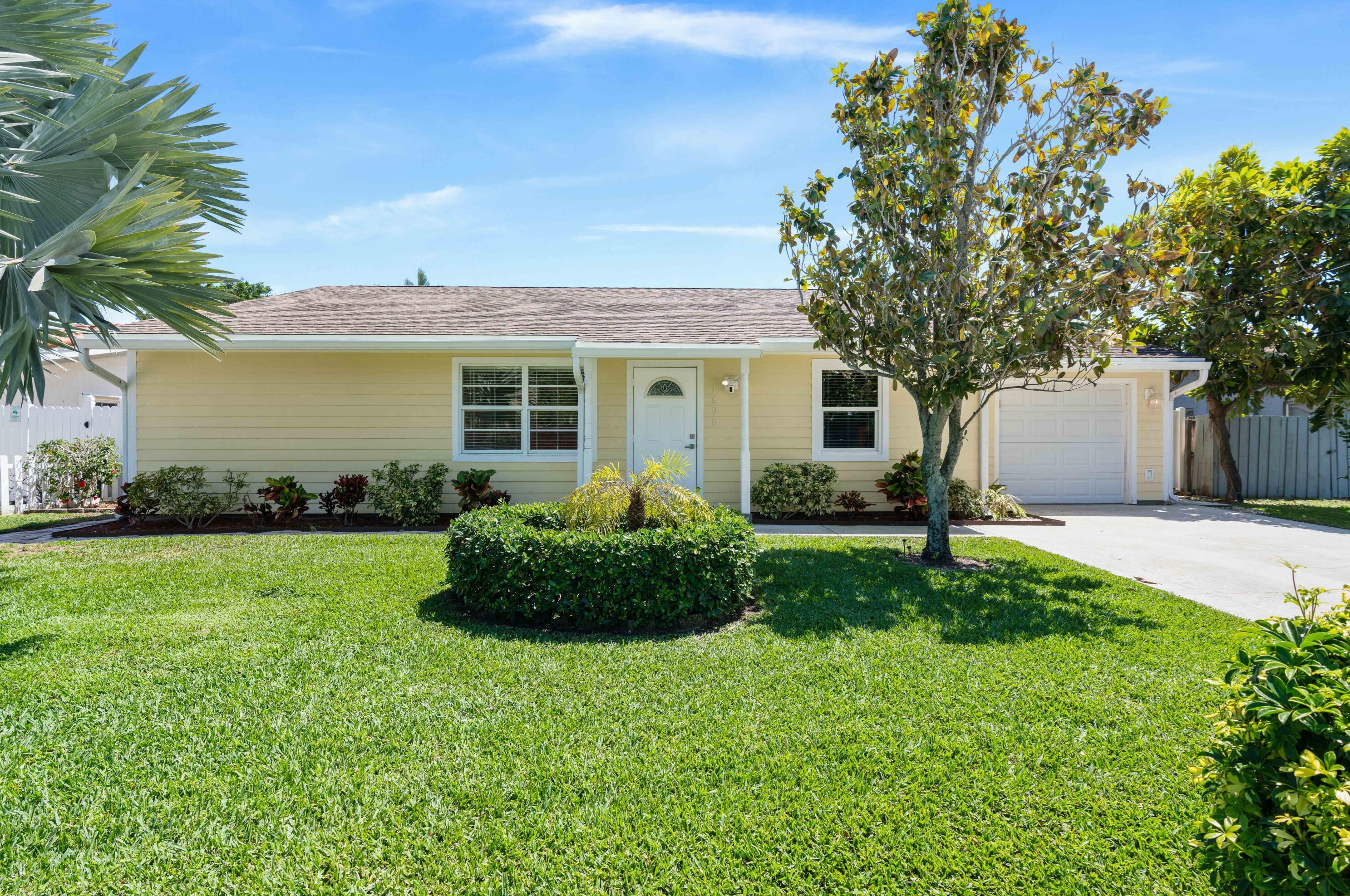 1890 Wheeler Rd, West Palm Beach, FL 33408