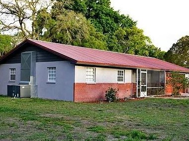 5148 Lantana St, Zephyrhills, FL 33542-5402