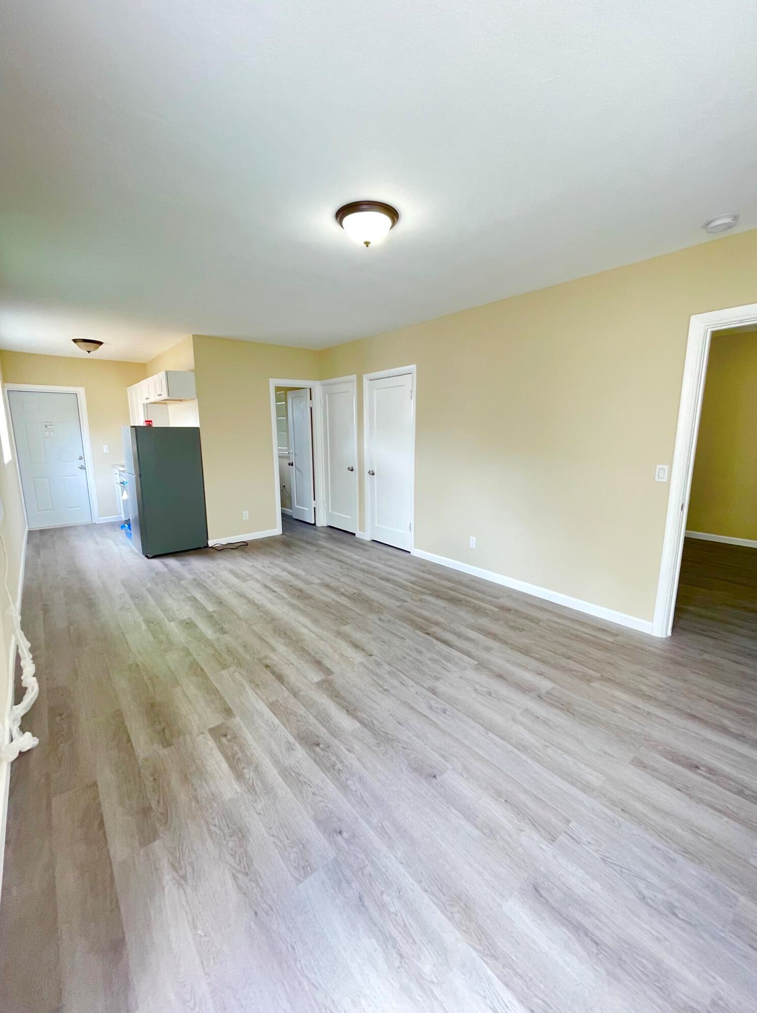 911 42nd St #2, West Palm Beach, FL 33407