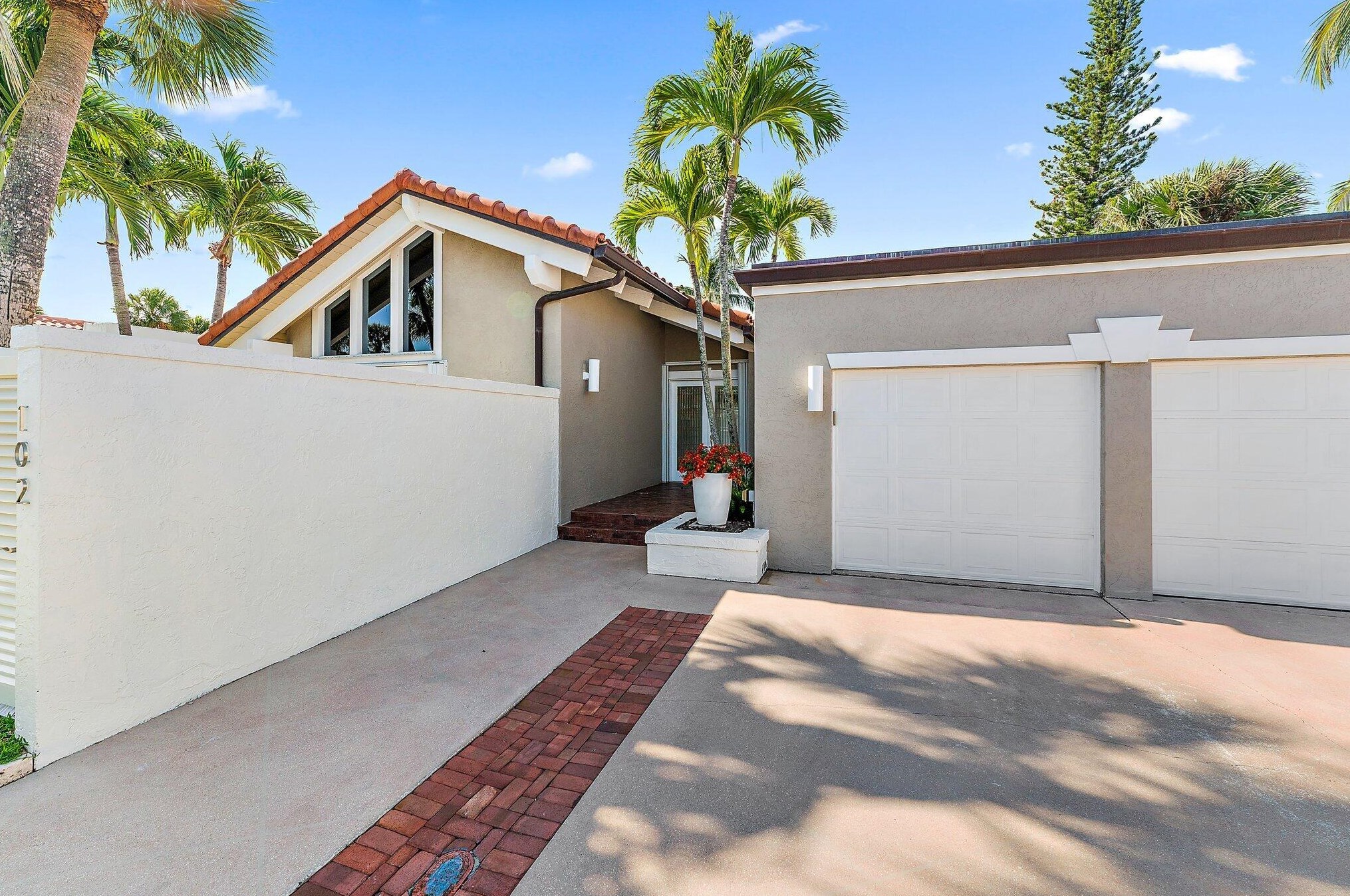 102 Sandpiper Circle W, Jupiter, FL 33477