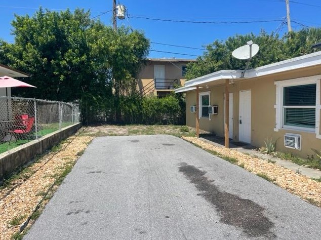 725 21st St #3, West Palm Beach, FL 33407