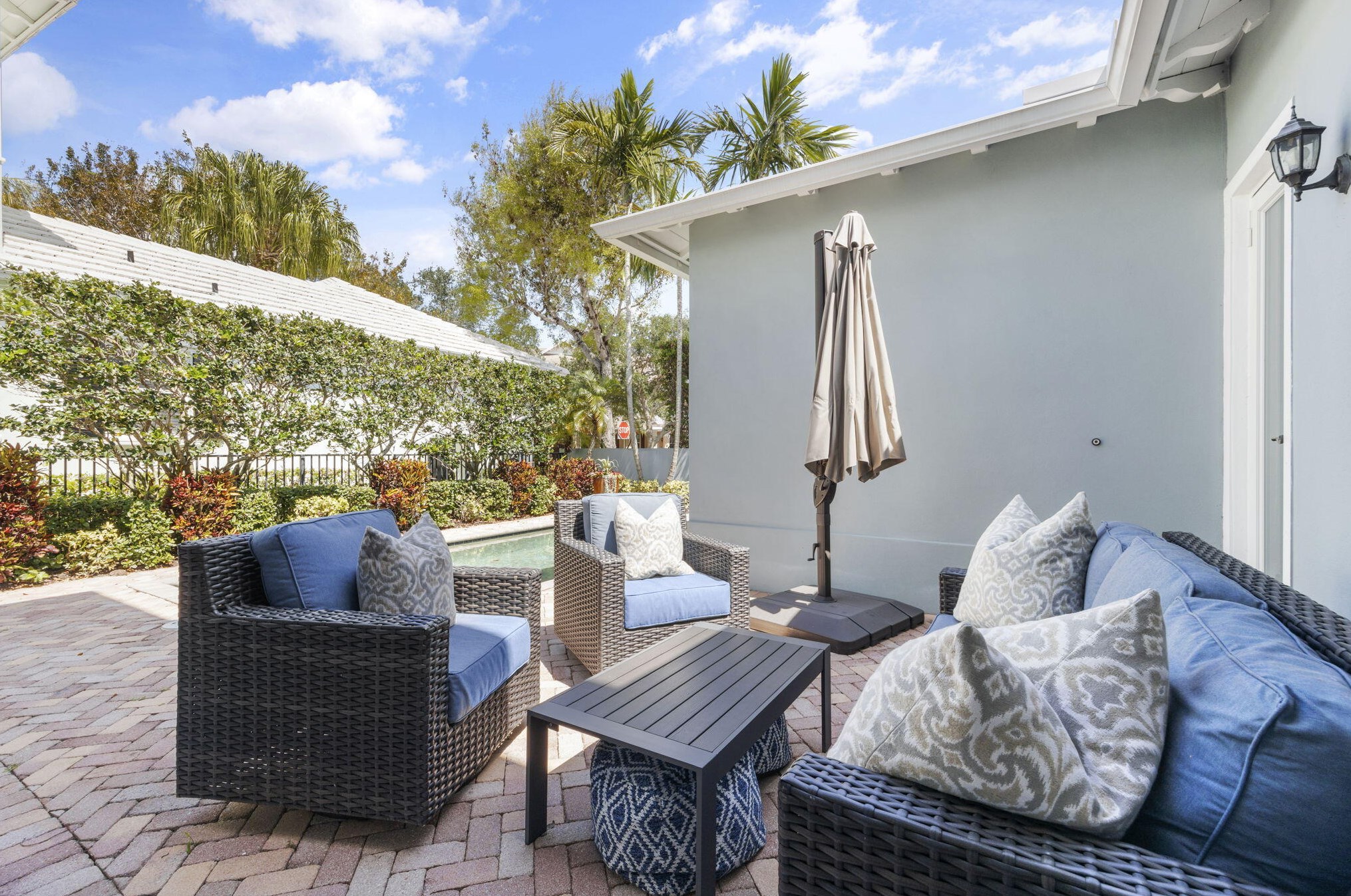 202 Botanica Dr, Jupiter FL  33458-7120 exterior