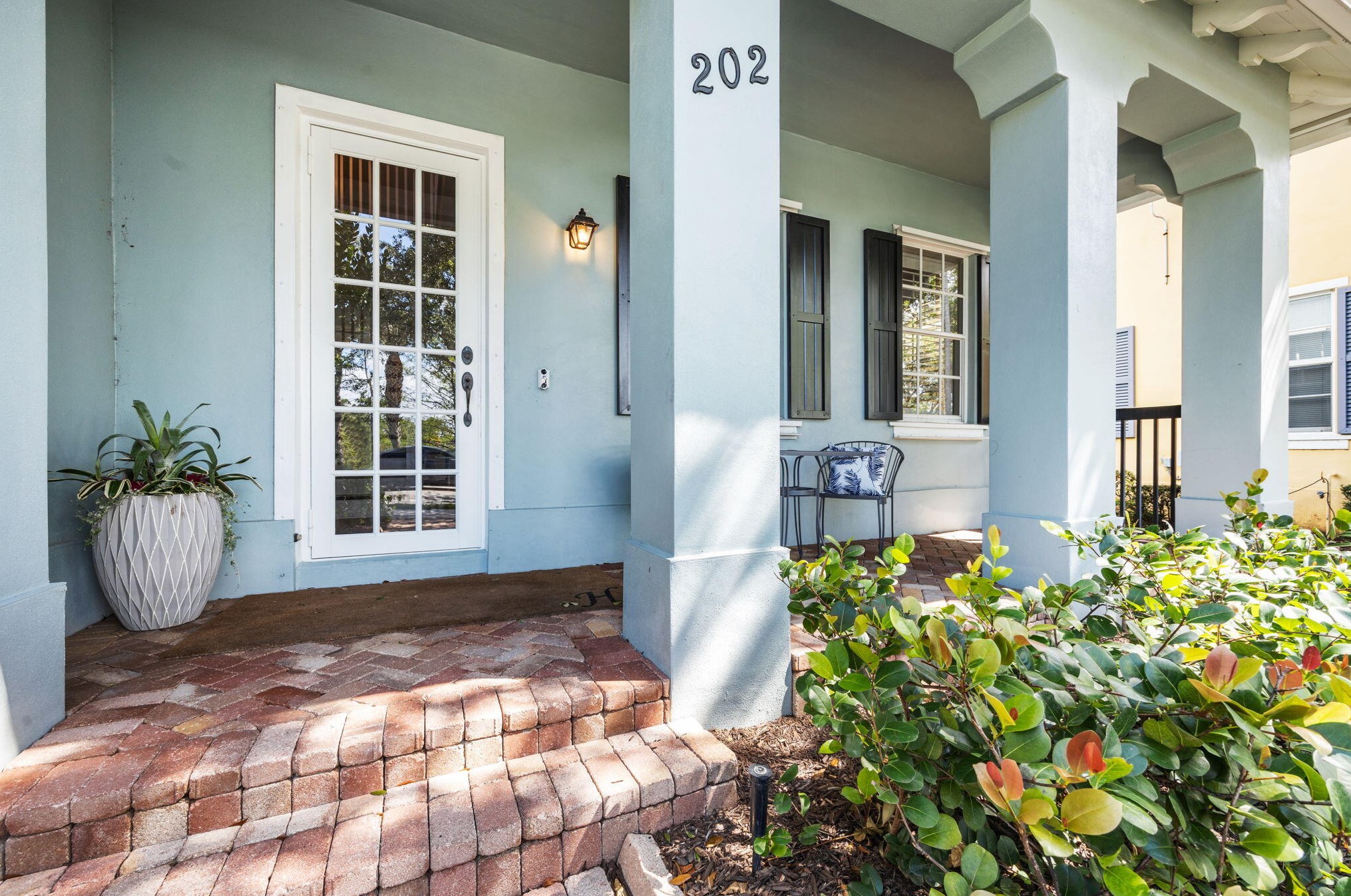 202 Botanica Dr, Jupiter FL  33458-7120 exterior
