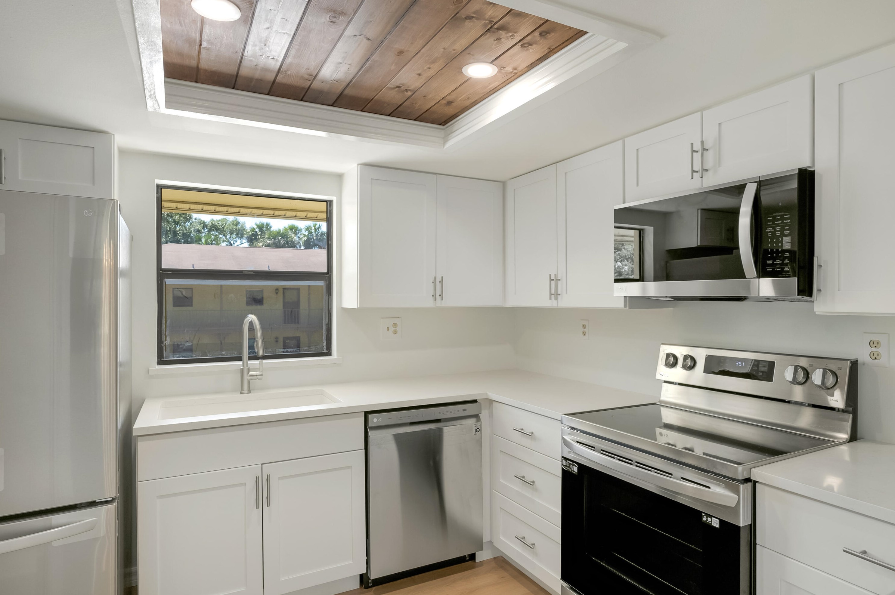 400 18th St #j8, Vero Beach, FL 32960