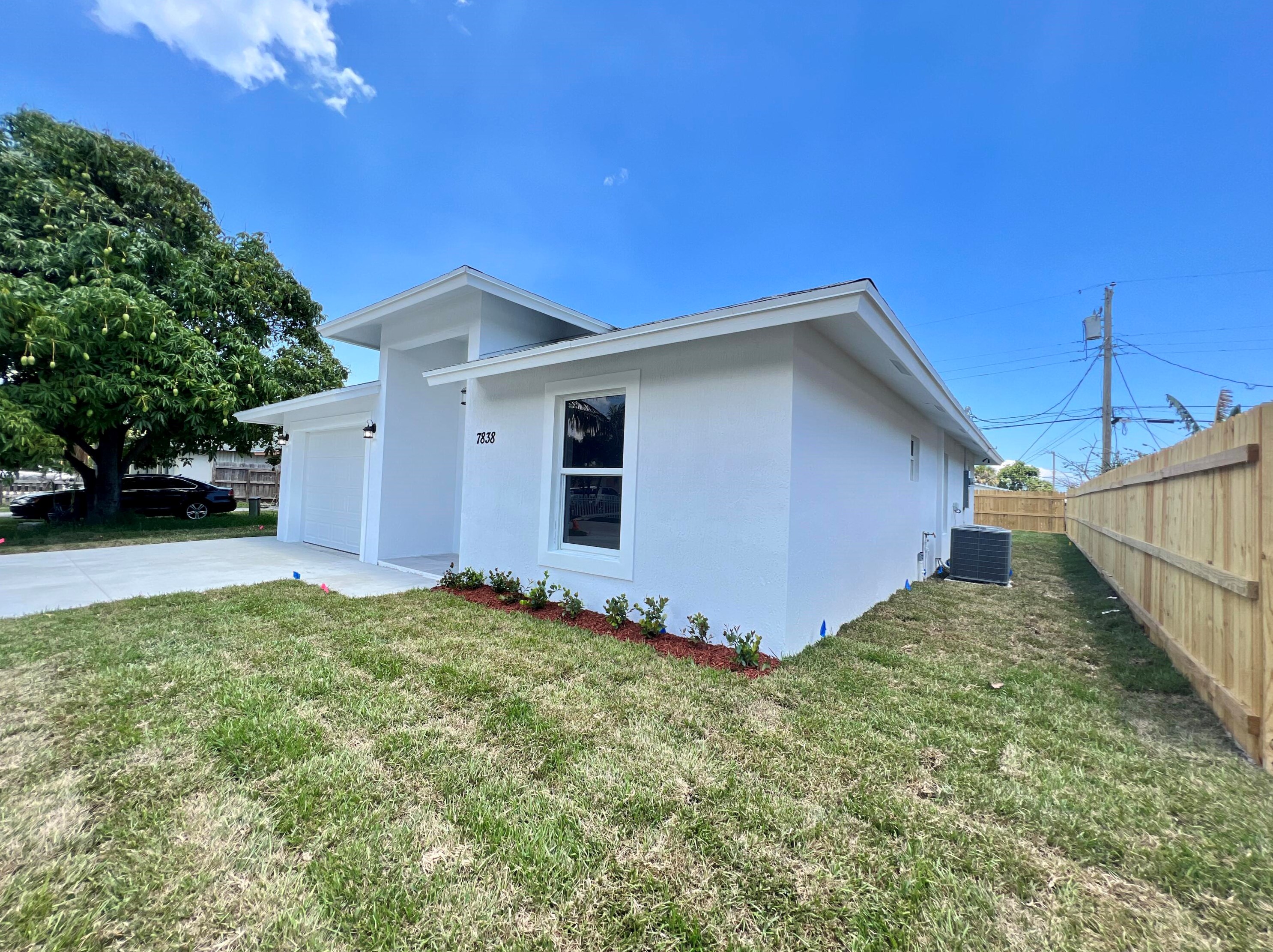 7838 Terrace Rd, Lake Worth FL  33462-6146 exterior