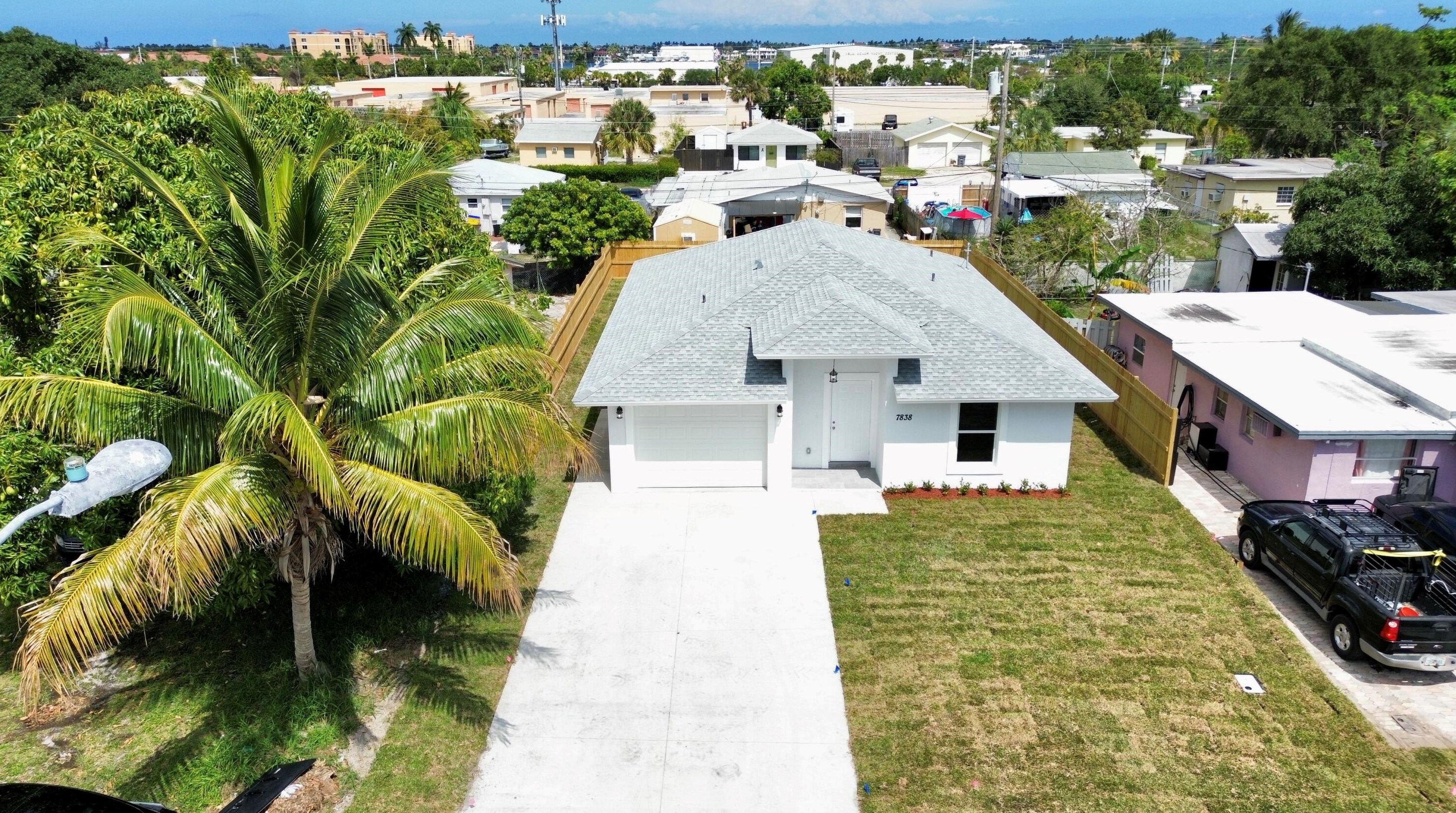 7838 Terrace Rd, Lake Worth FL  33462-6146 exterior