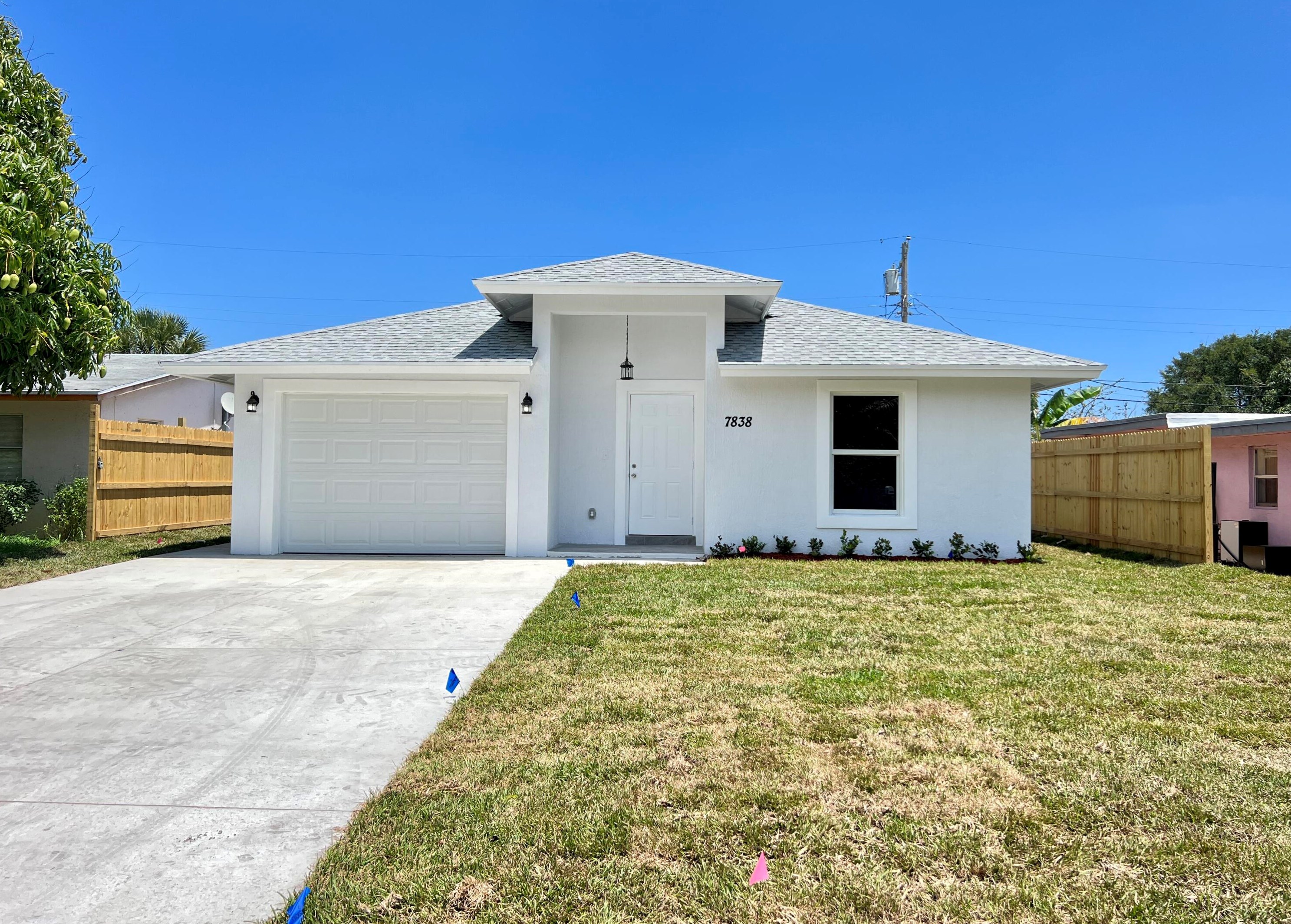 7838 Terrace Rd, Lake Worth, FL 33462-6146