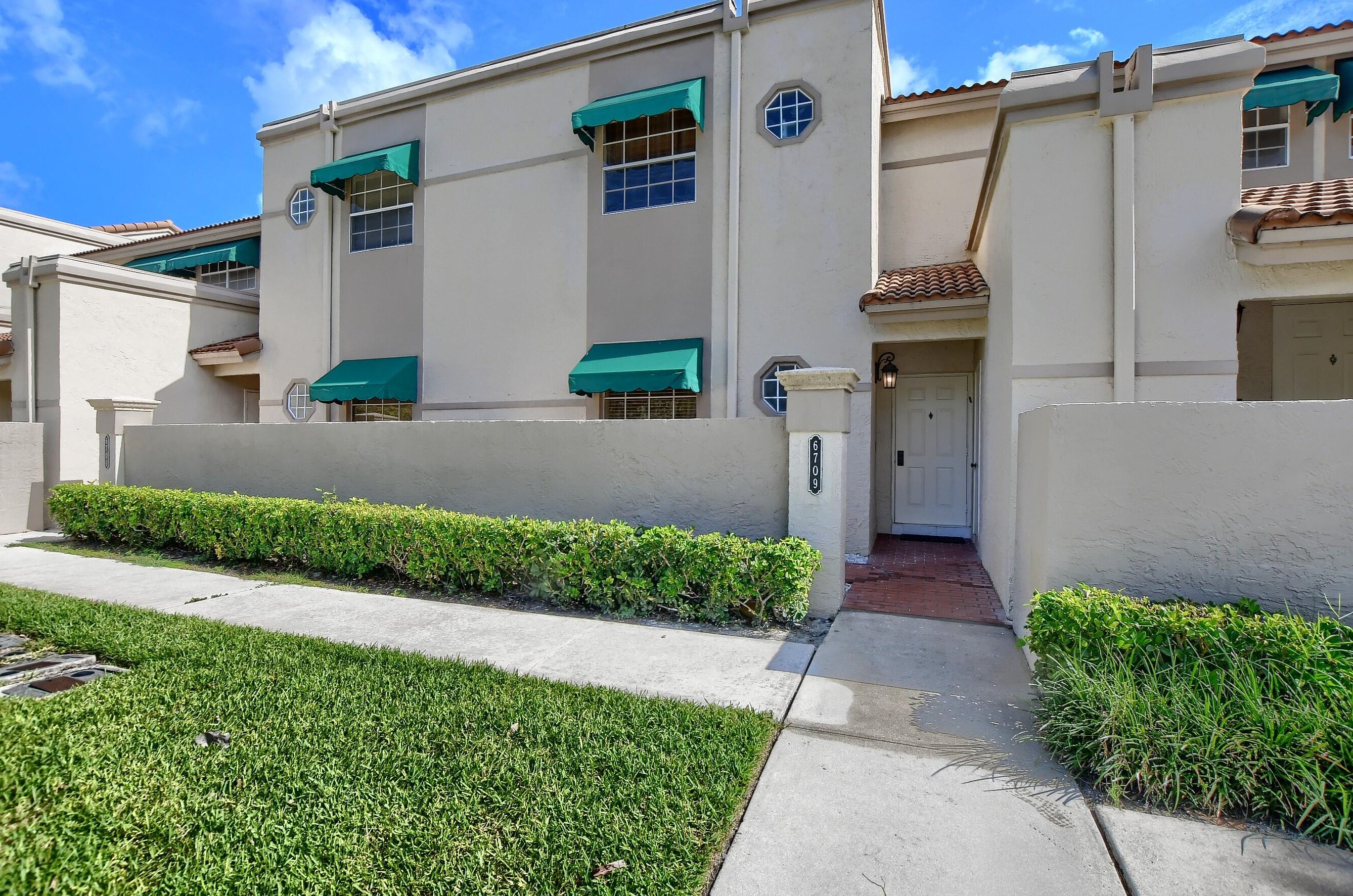 6709 Via Regina, Boca Raton, FL 33433