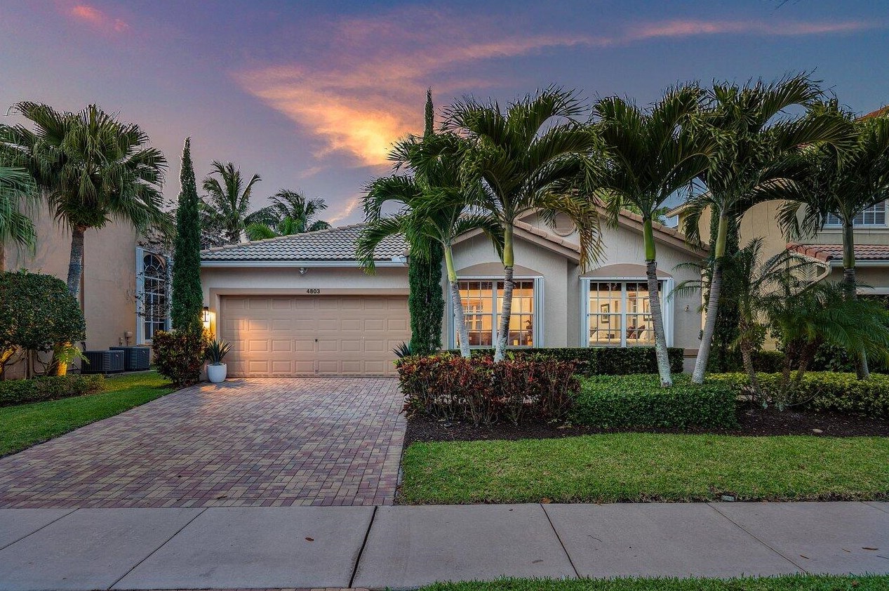 4803 Modern Dr, Delray Beach, FL 33445