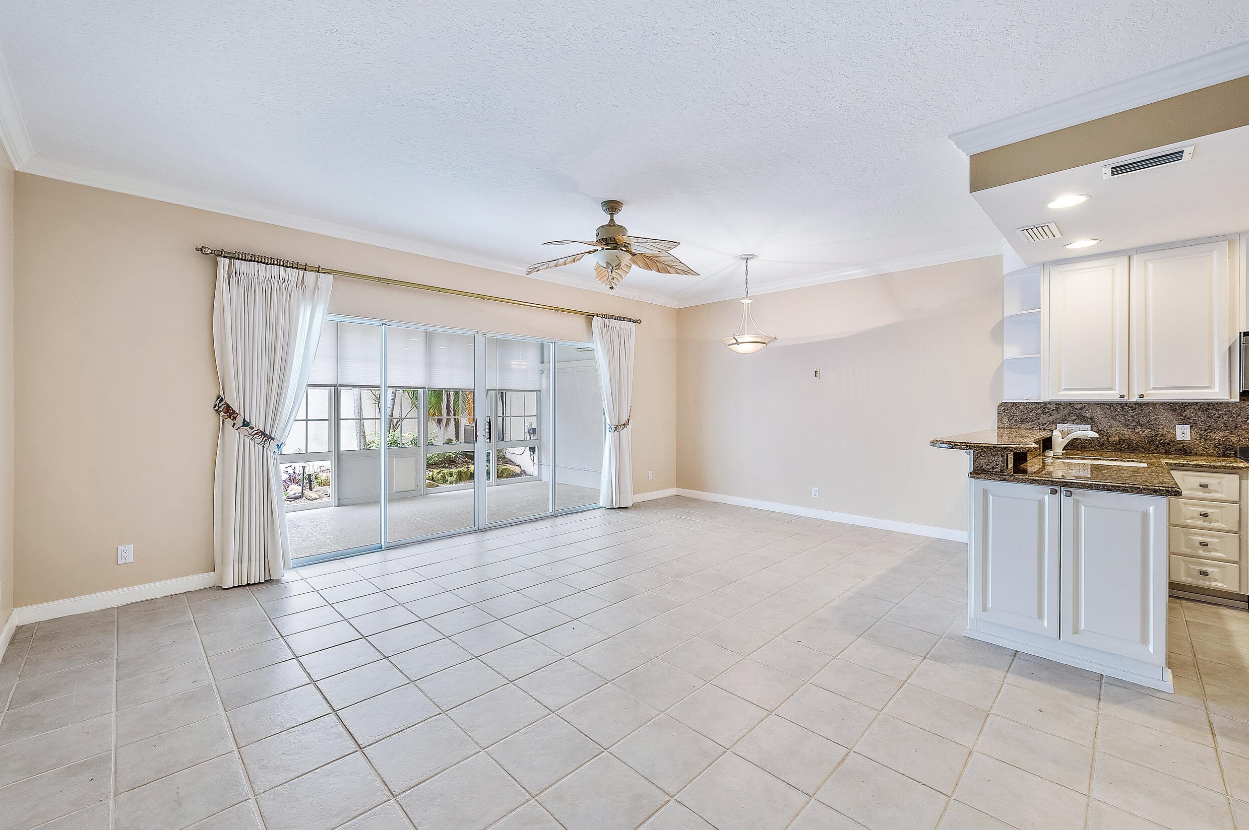 31 Oakland Ct, Jupiter, FL 33469