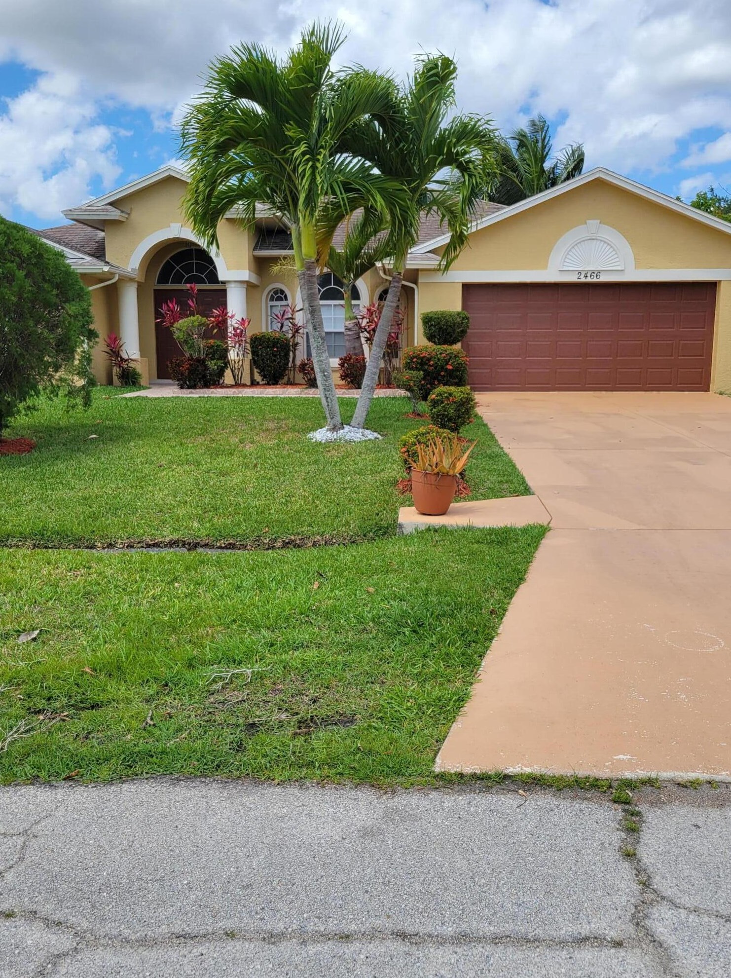 2466 Sw Lafayette St, Fort Pierce, FL 34984