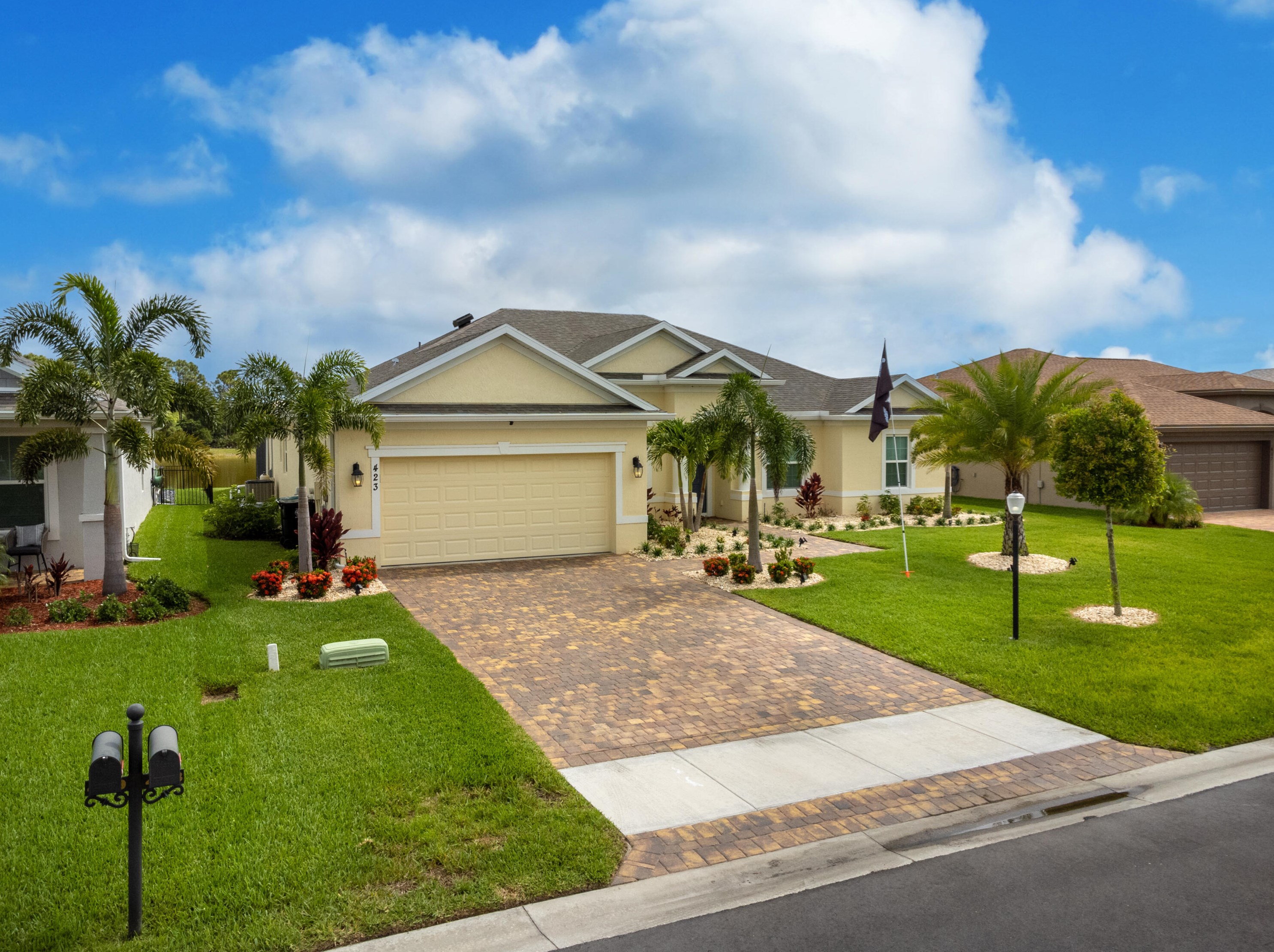 423 Sw Vista Lake Dr, Port Saint Lucie, FL 34953