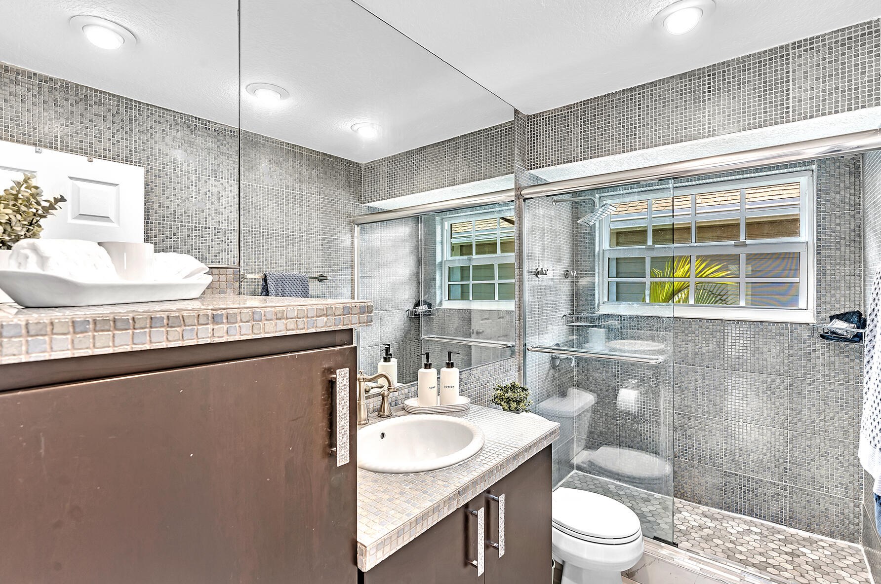 5044 Pointe Emerald Ln, Boca Raton FL  33486-1487 exterior