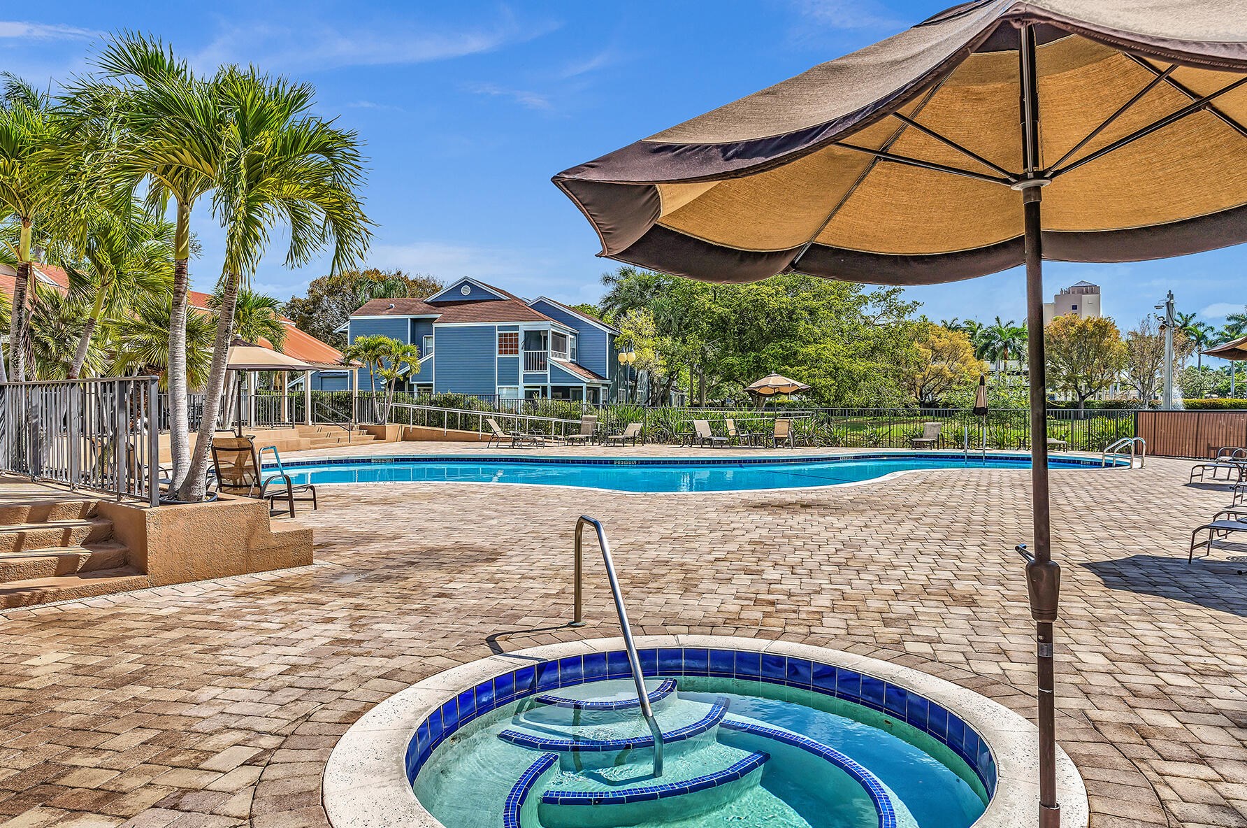 5044 Pointe Emerald Ln, Boca Raton FL  33486-1487 exterior