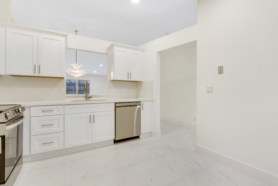 8273 Springtree Rd, Boca Raton FL 33496-5112 exterior