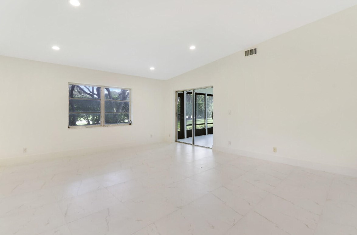 8273 Springtree Rd, Boca Raton FL 33496-5112 exterior