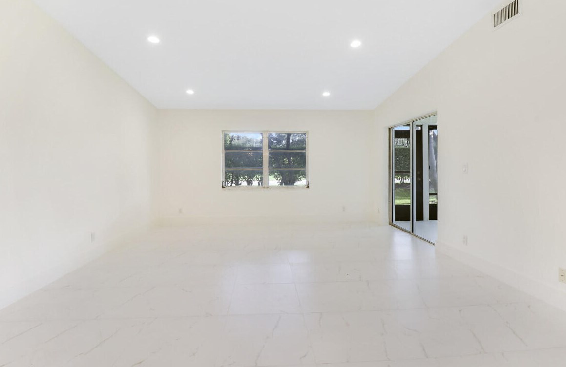 8273 Springtree Rd, Boca Raton FL 33496-5112 exterior