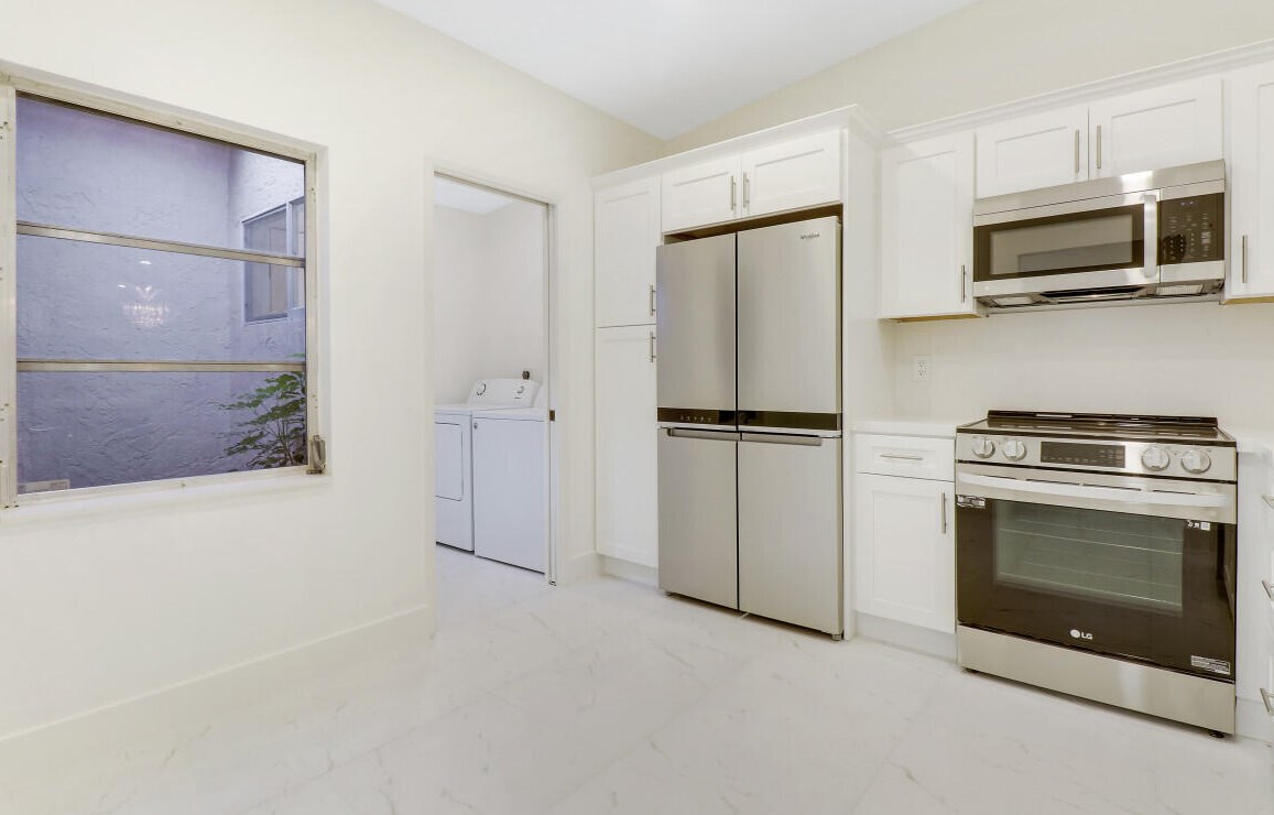 8273 Springtree Rd, Boca Raton FL 33496-5112 exterior