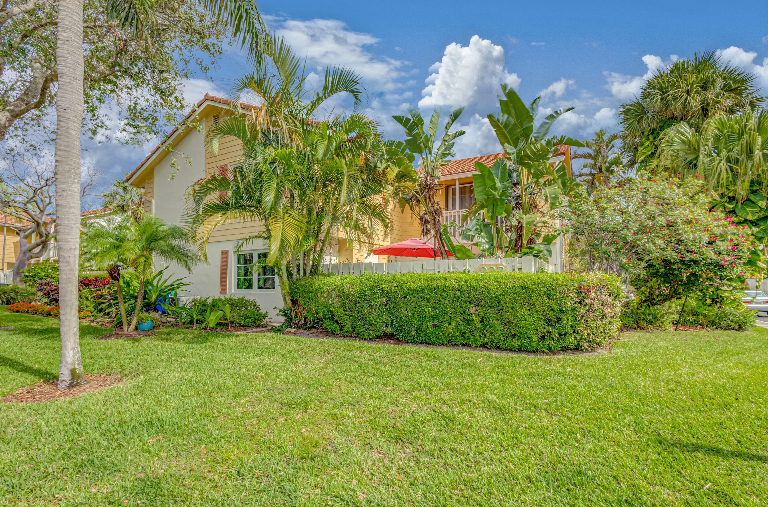 222 Seabreeze Cir, Jupiter, FL 33477