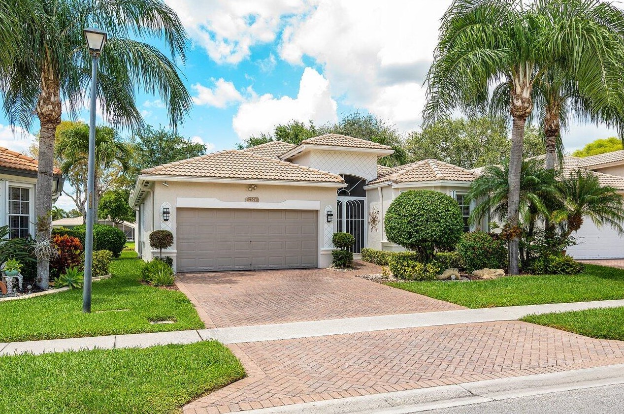 7679 New Holland Way, Boynton Beach, FL 33437