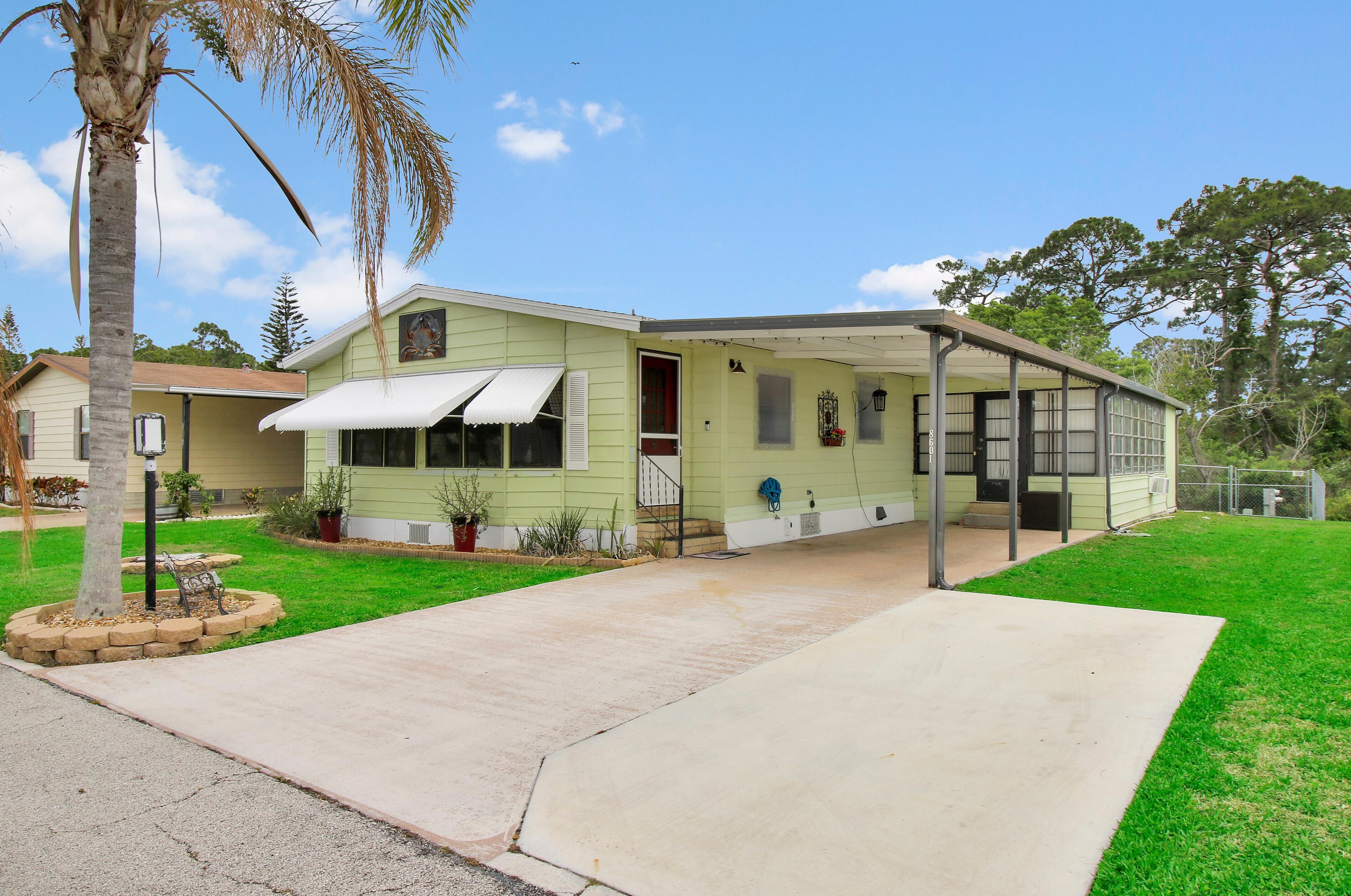 8601 Florence Dr, Fort Pierce, FL 34952