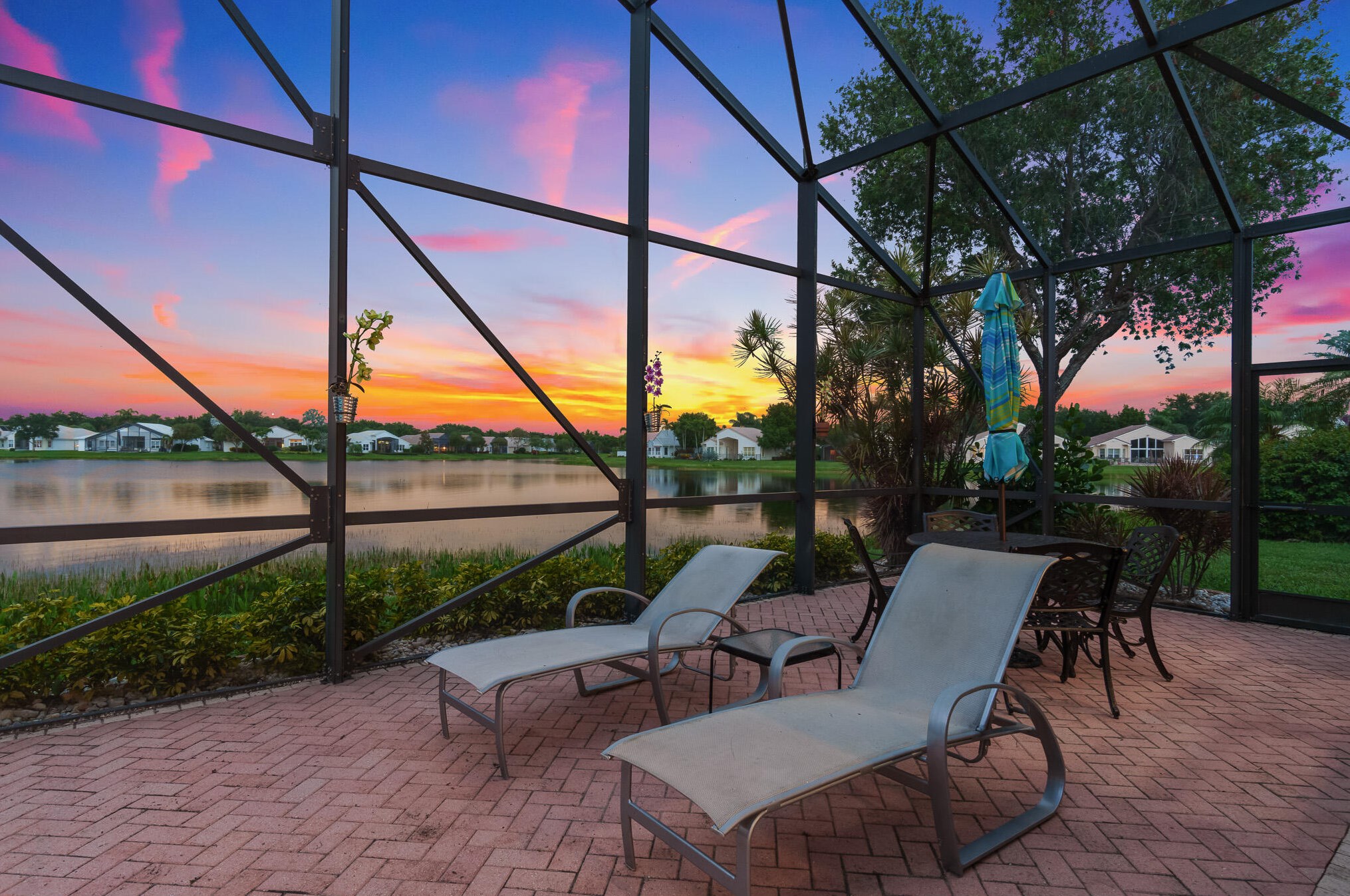 6806 Fiji Cir, Boynton Beach FL  33437-7022 exterior