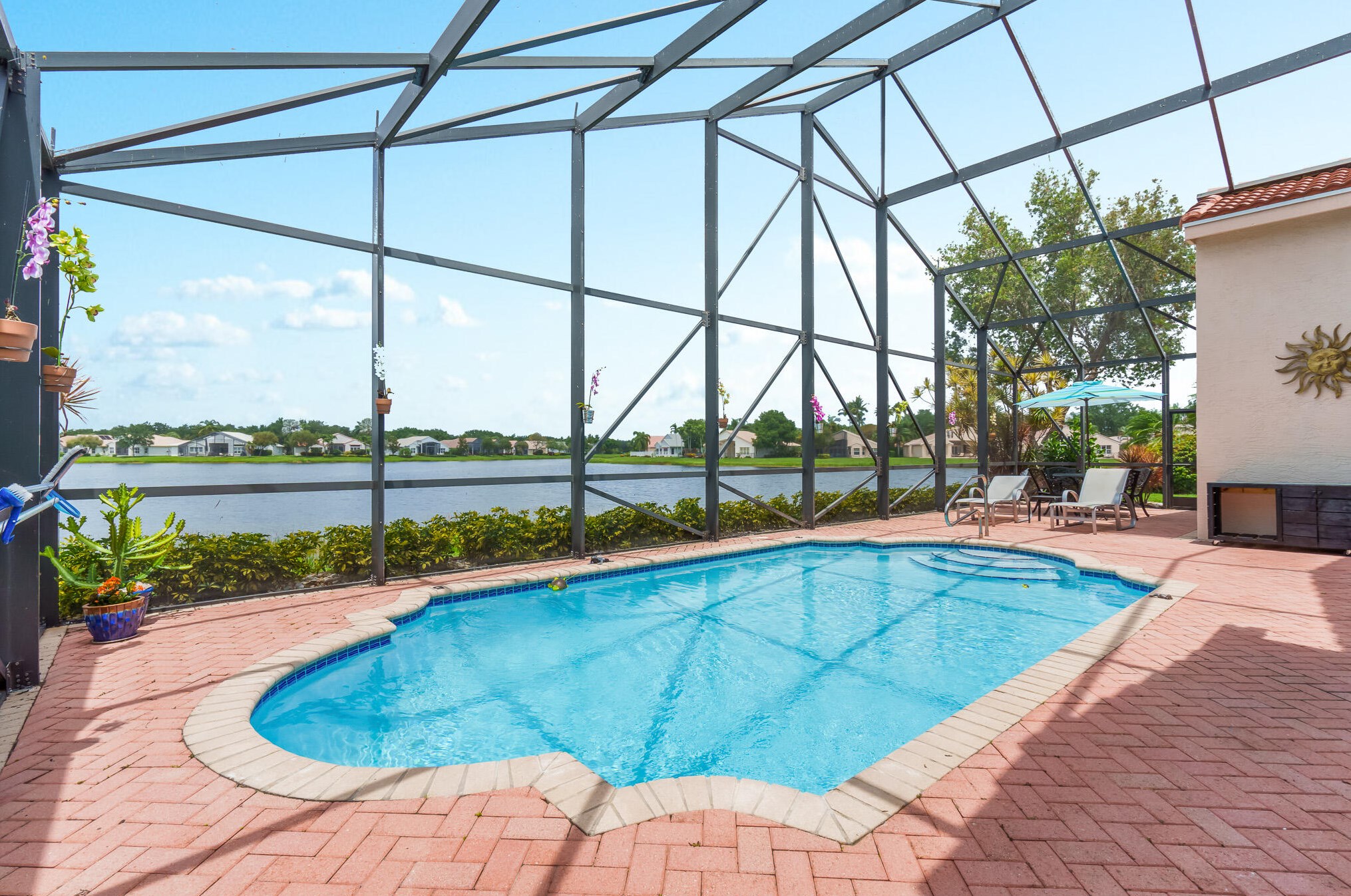 6806 Fiji Cir, Boynton Beach FL  33437-7022 exterior