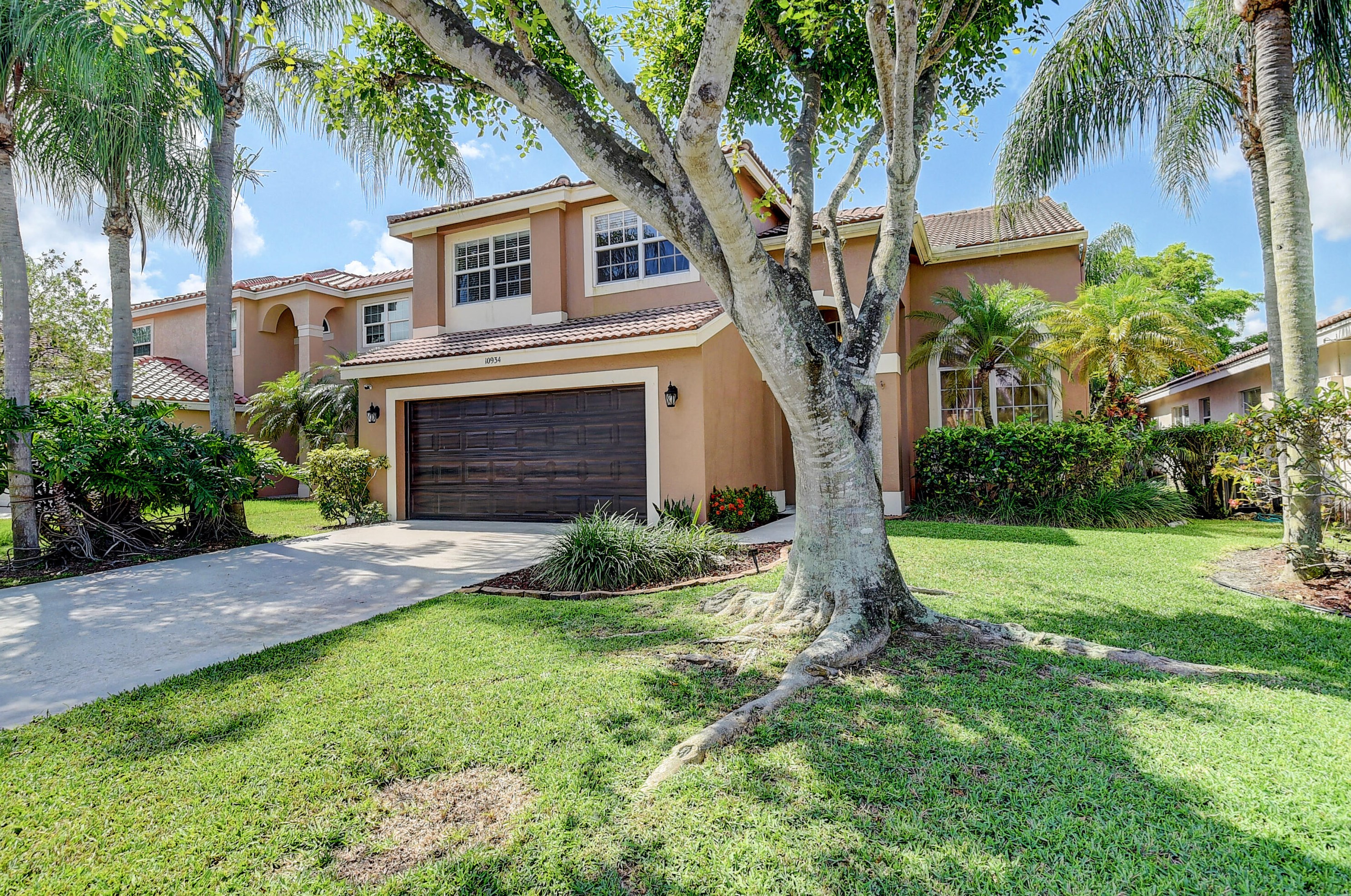 10934 Crescendo Cir, Boca Raton, FL 33498