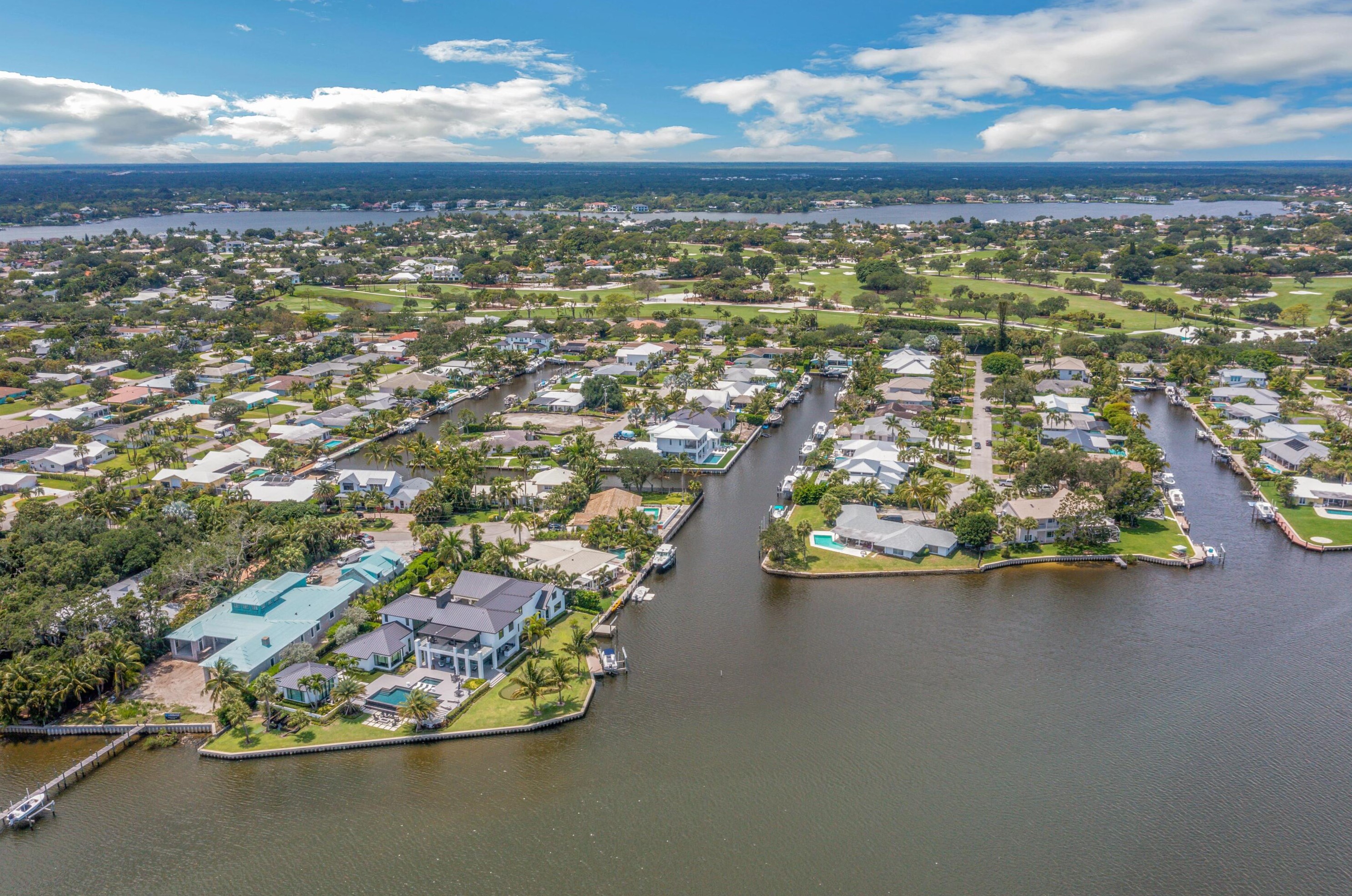 20 Tradewinds Cir, Jupiter, FL 33469