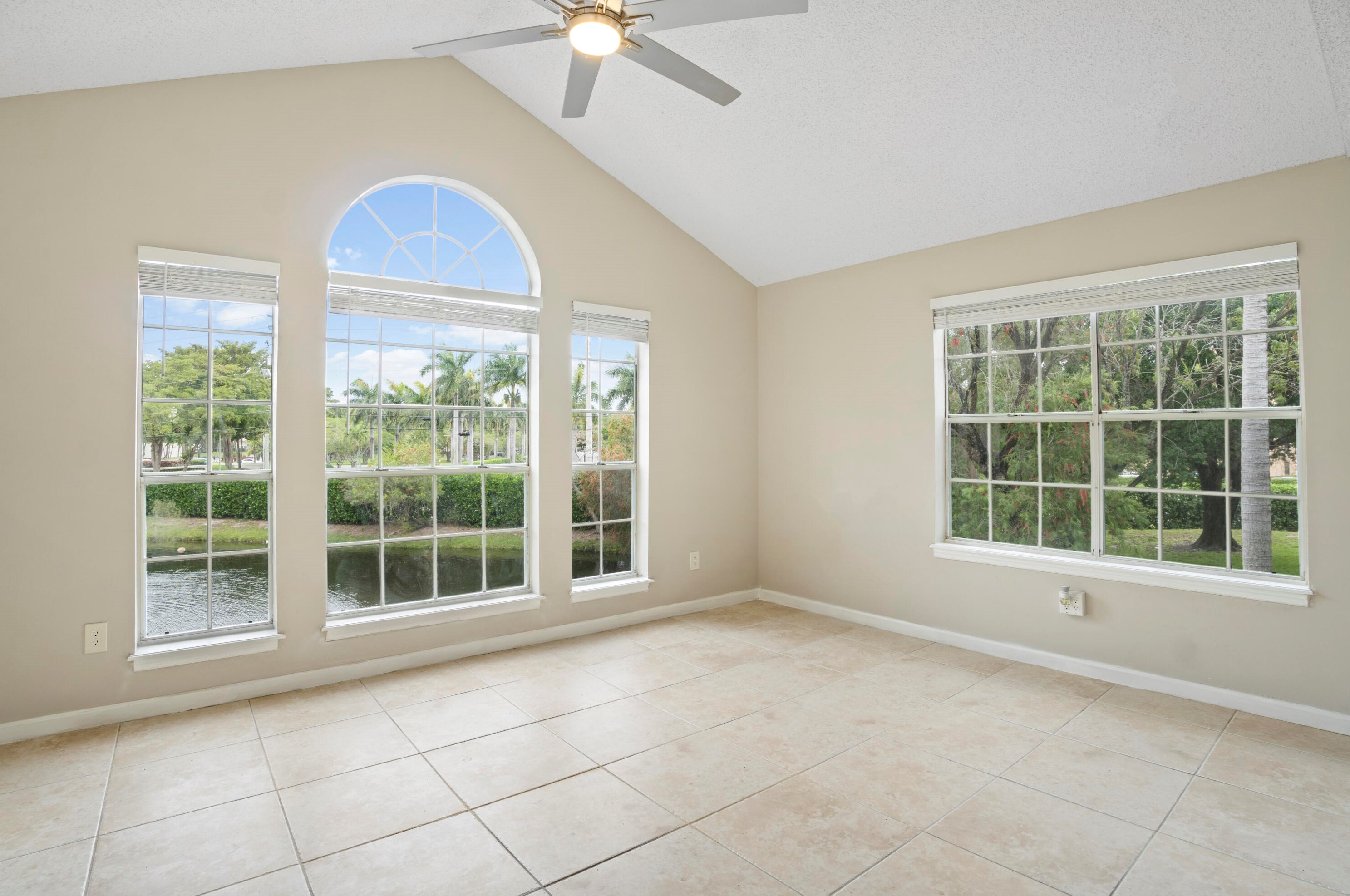 1000 Crystal Way #j, Delray Beach, FL