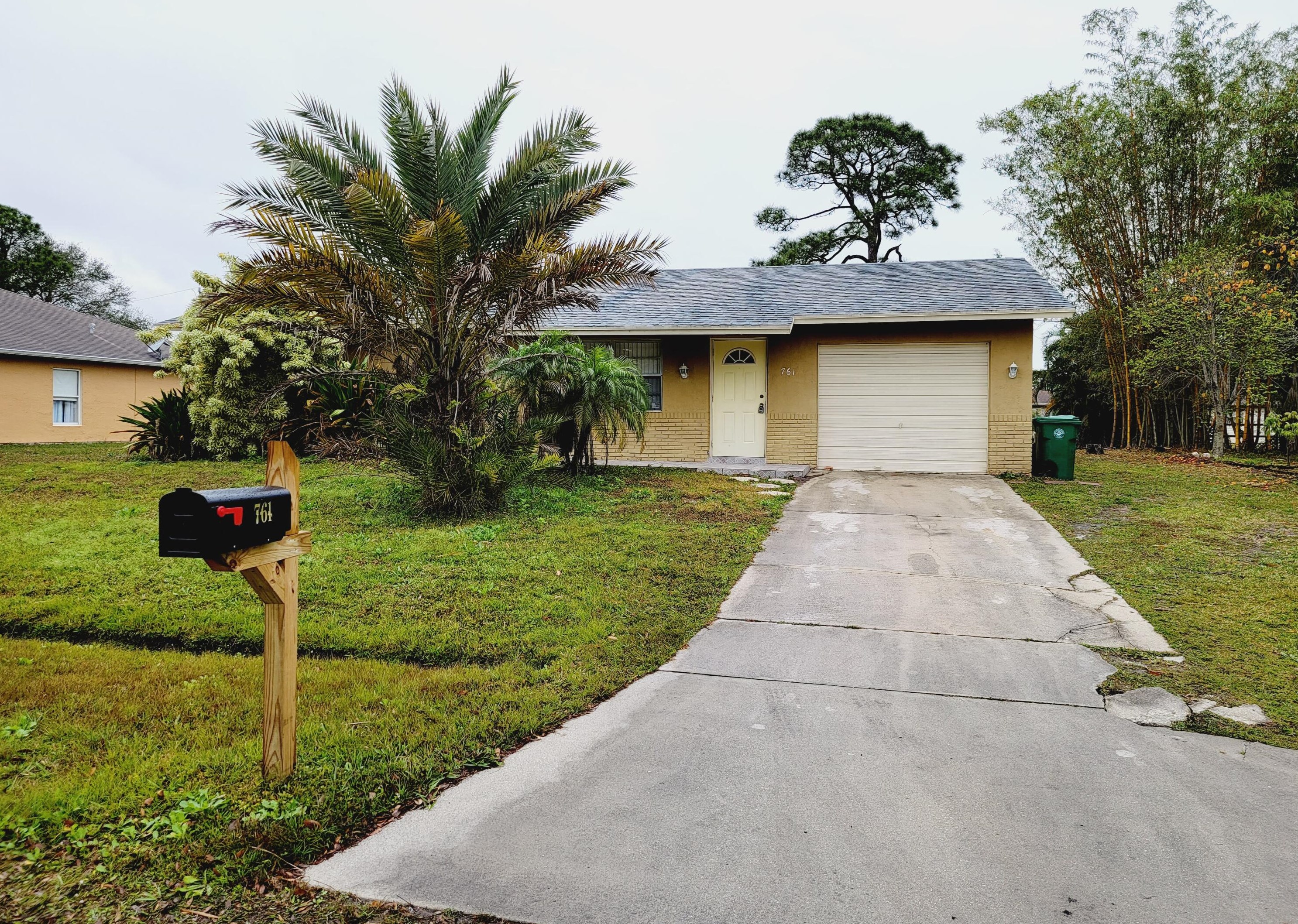 761 Se Browning Ave, Fort Pierce, FL 34983