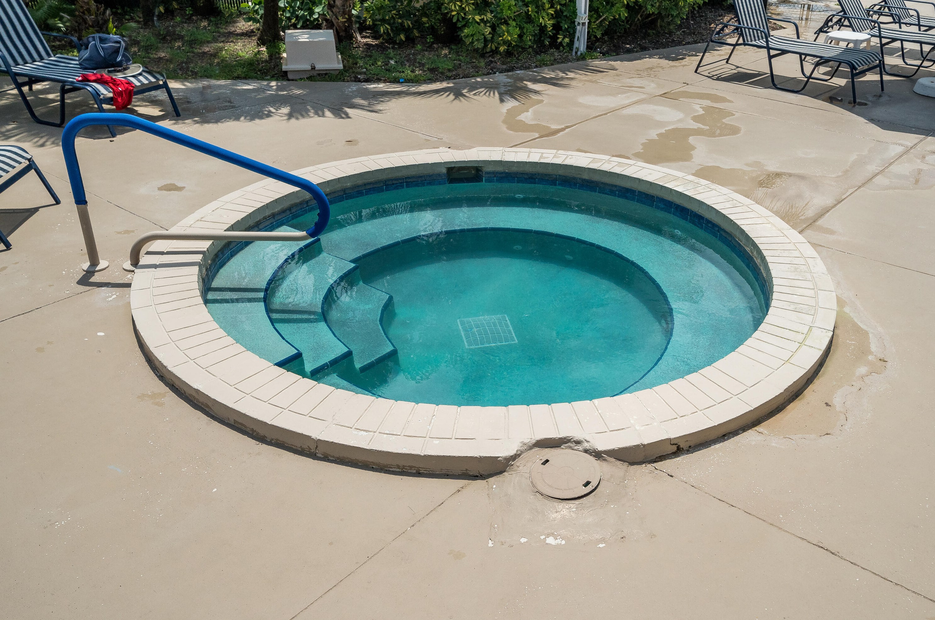 10156 Mangrove Dr, Boynton Beach FL  33437-1325 exterior