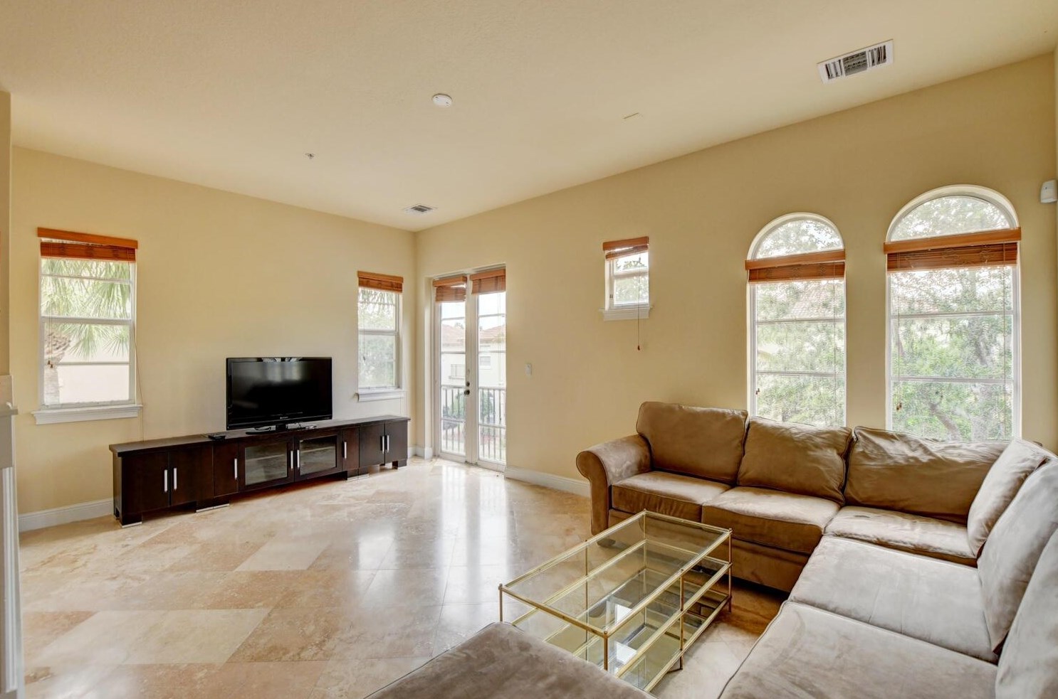 41 Via Floresta Dr, Boca Raton FL 33487-1580 exterior